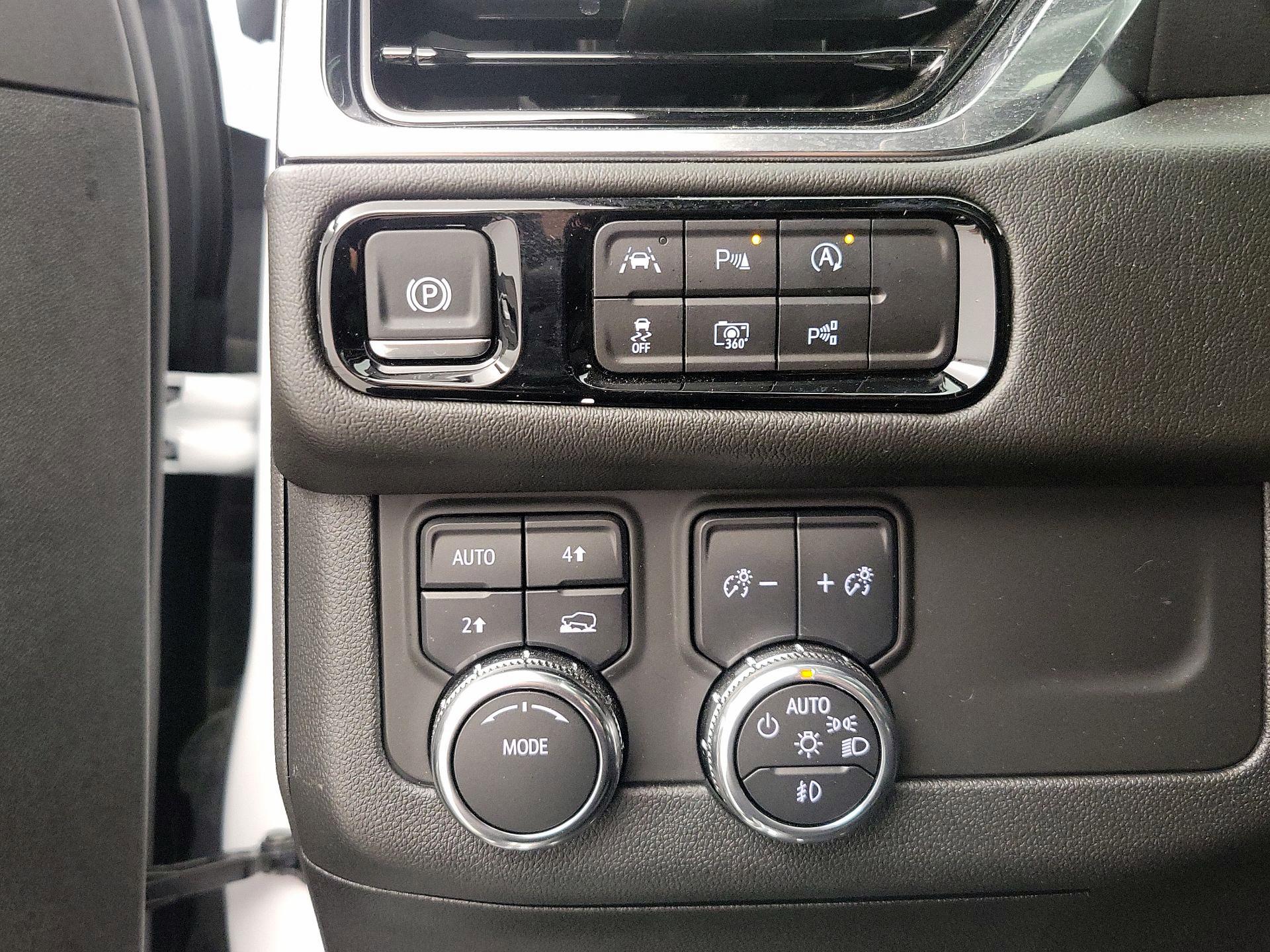 Thumbnail: 2025 GMC Yukon - 13