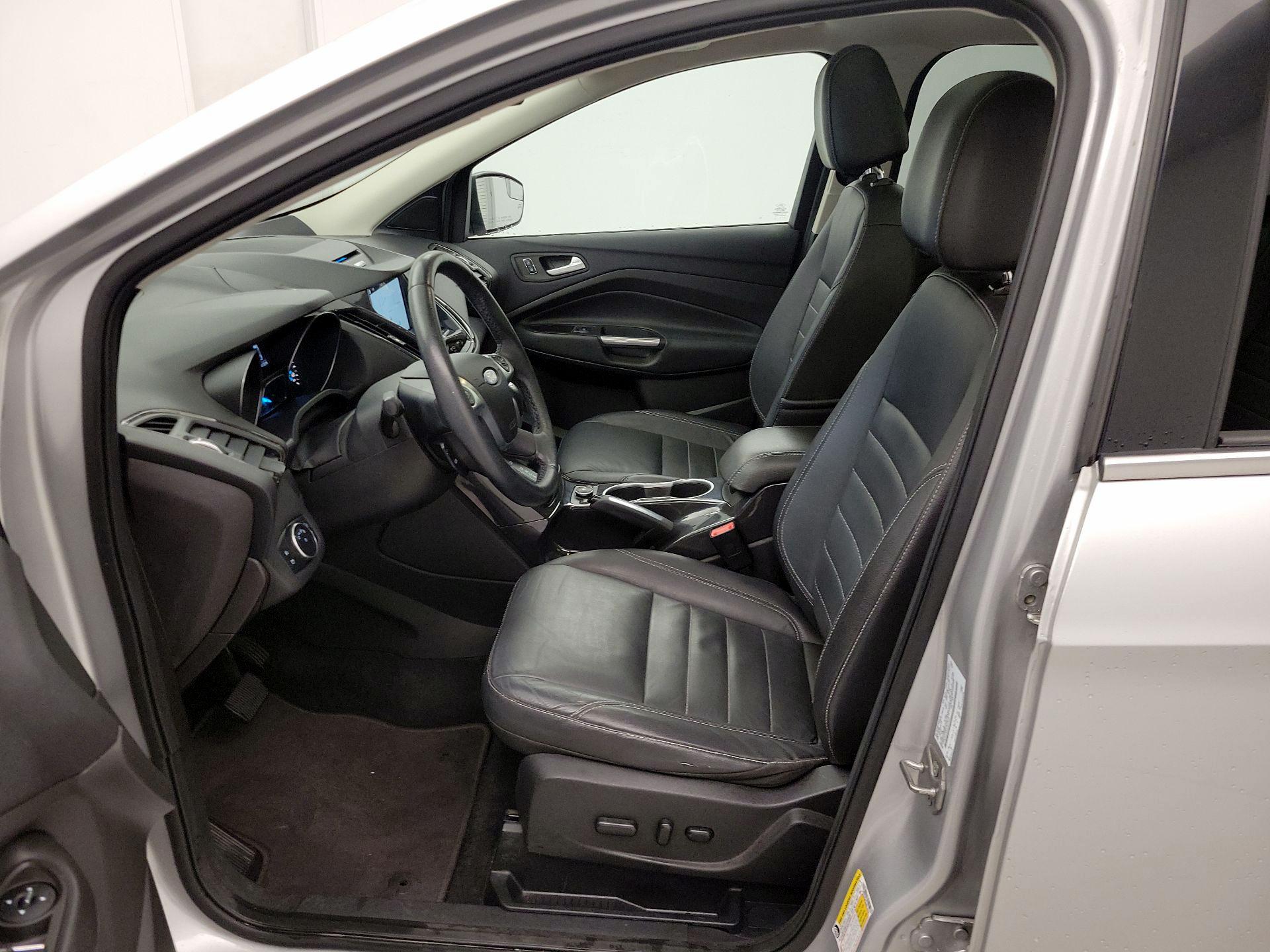 Thumbnail: 2016 Ford Escape - 11