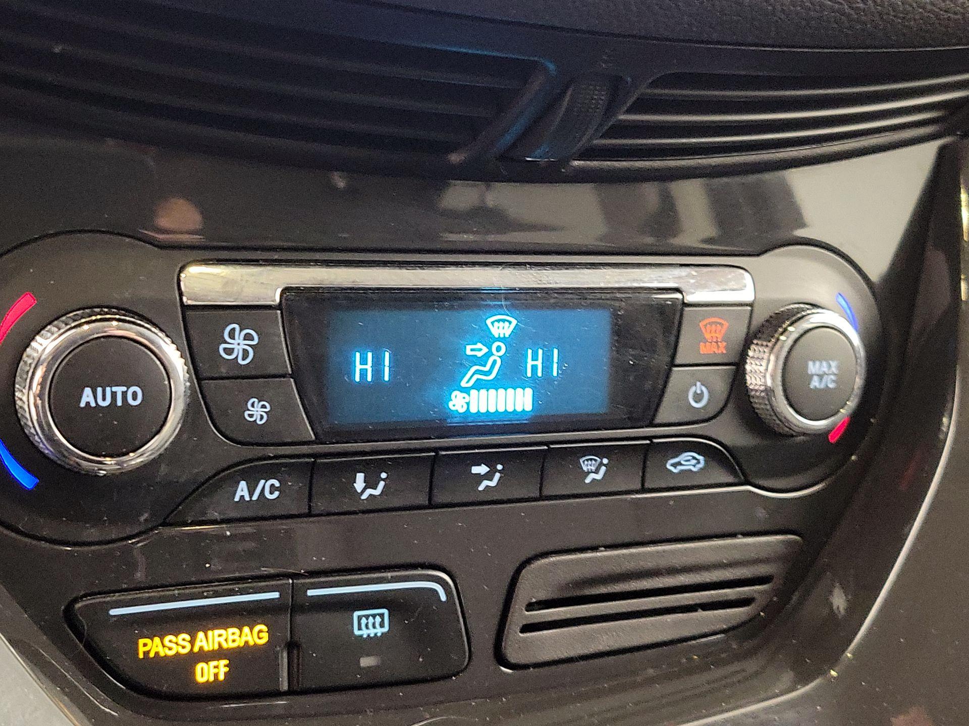 Thumbnail: 2016 Ford Escape - 17