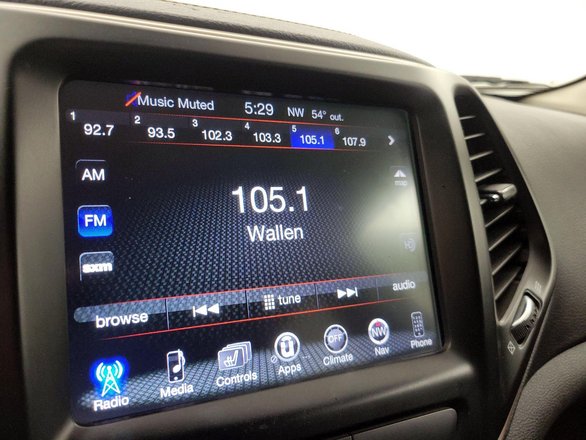 Thumbnail: 2017 Jeep Cherokee - 16