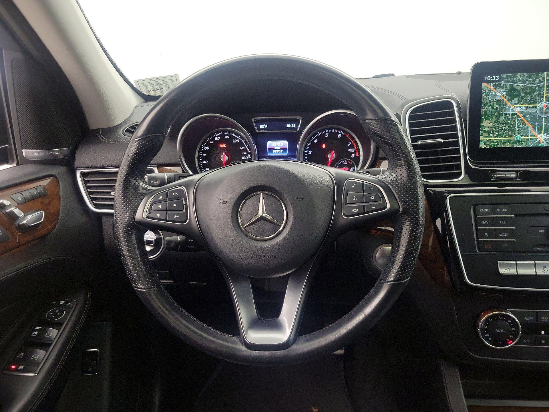 Thumbnail: 2016 Mercedes-Benz GLE - 10