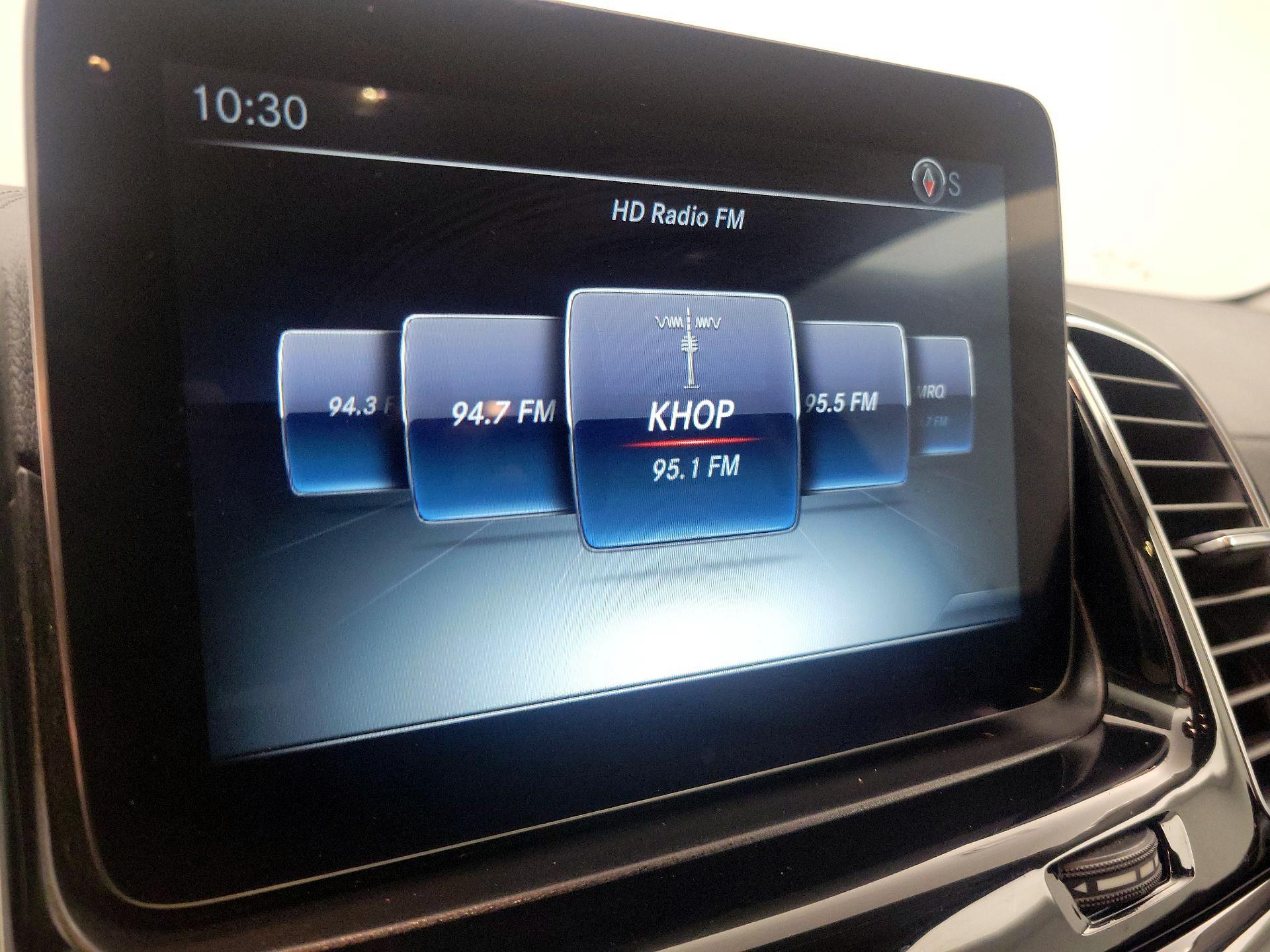 Thumbnail: 2016 Mercedes-Benz GLE - 16