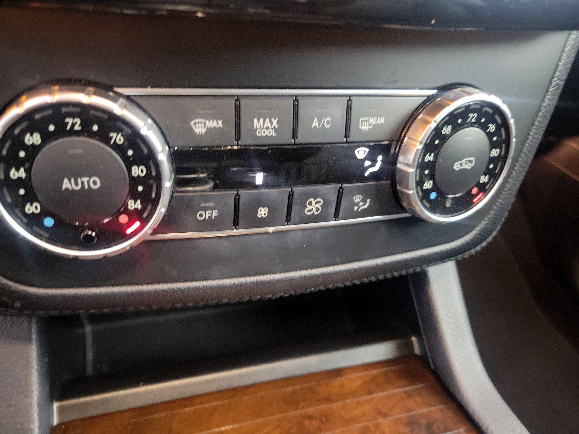 Thumbnail: 2016 Mercedes-Benz GLE - 17