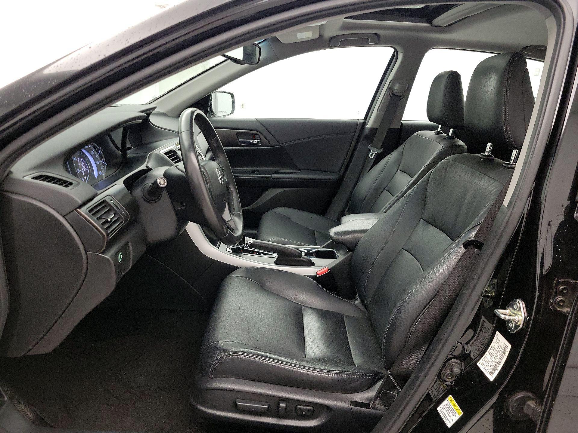 Thumbnail: 2015 Honda Accord - 11