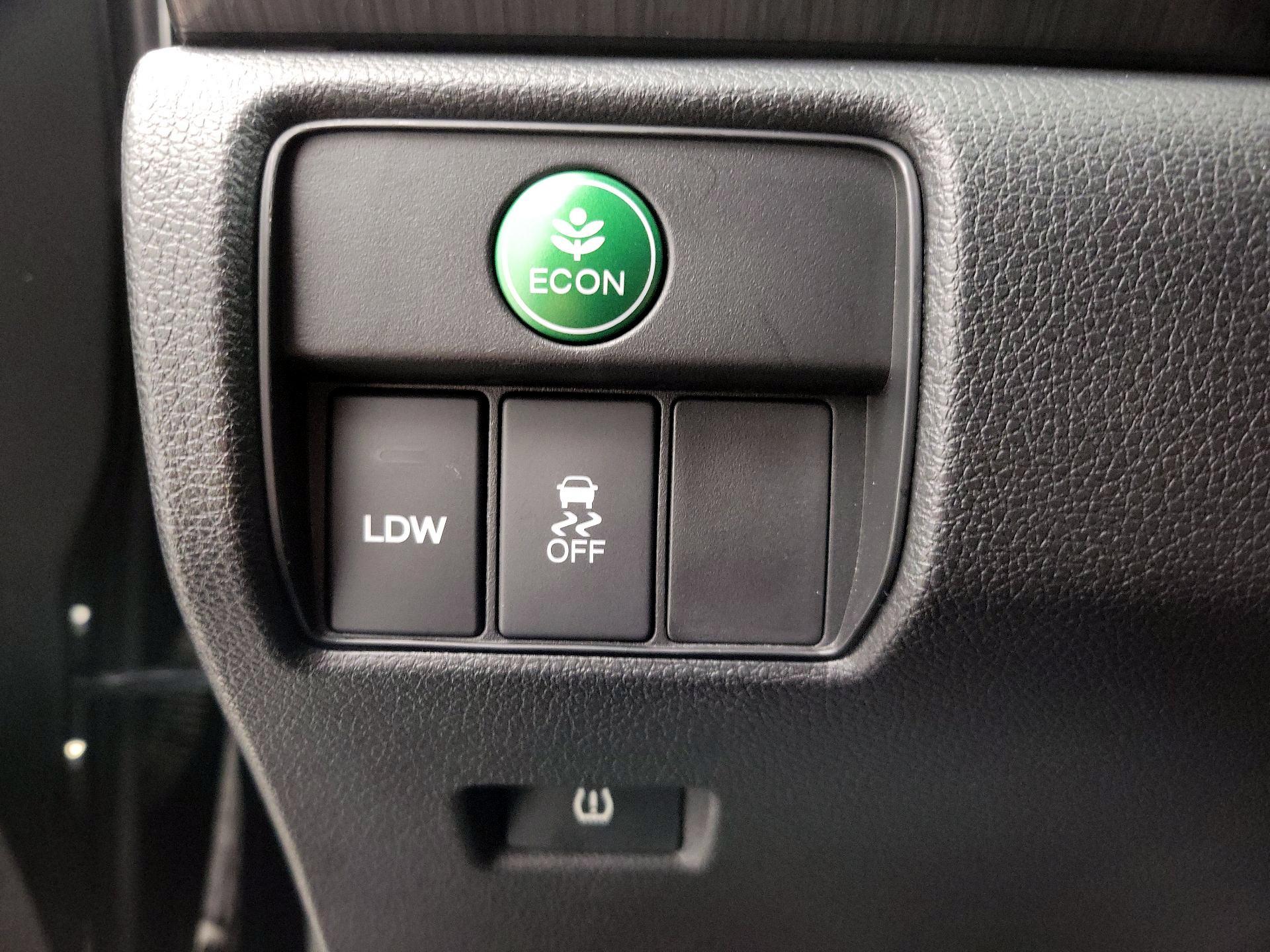 Thumbnail: 2015 Honda Accord - 13