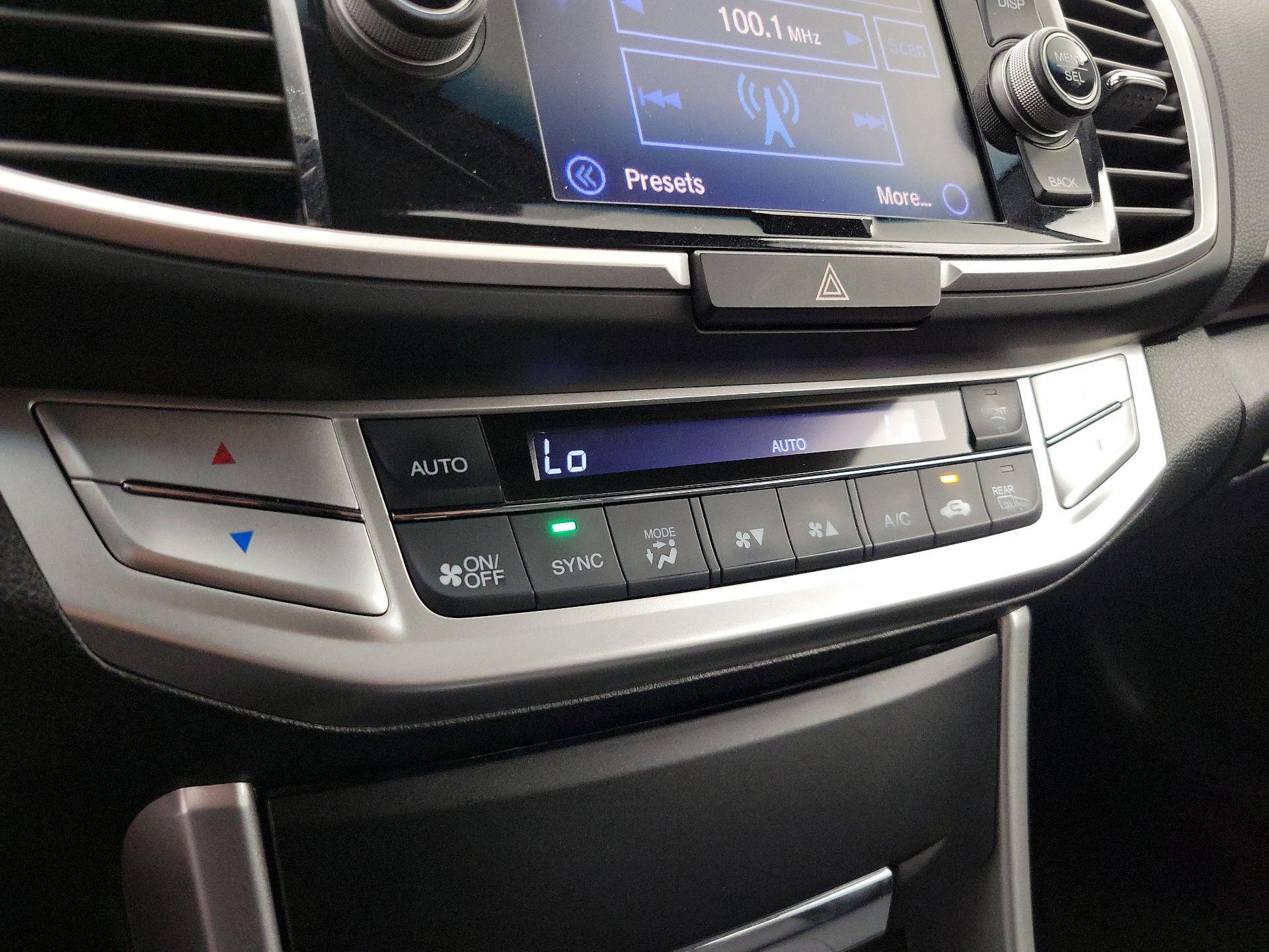 Thumbnail: 2015 Honda Accord - 16