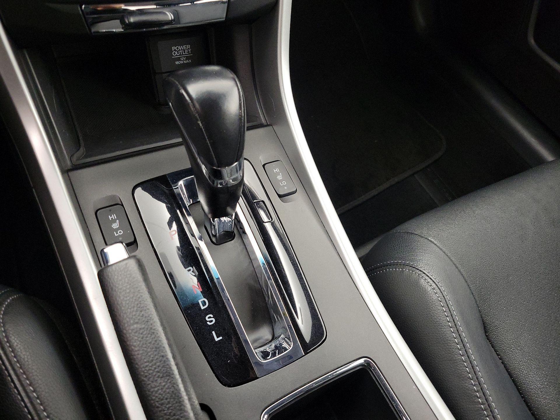 Thumbnail: 2015 Honda Accord - 17