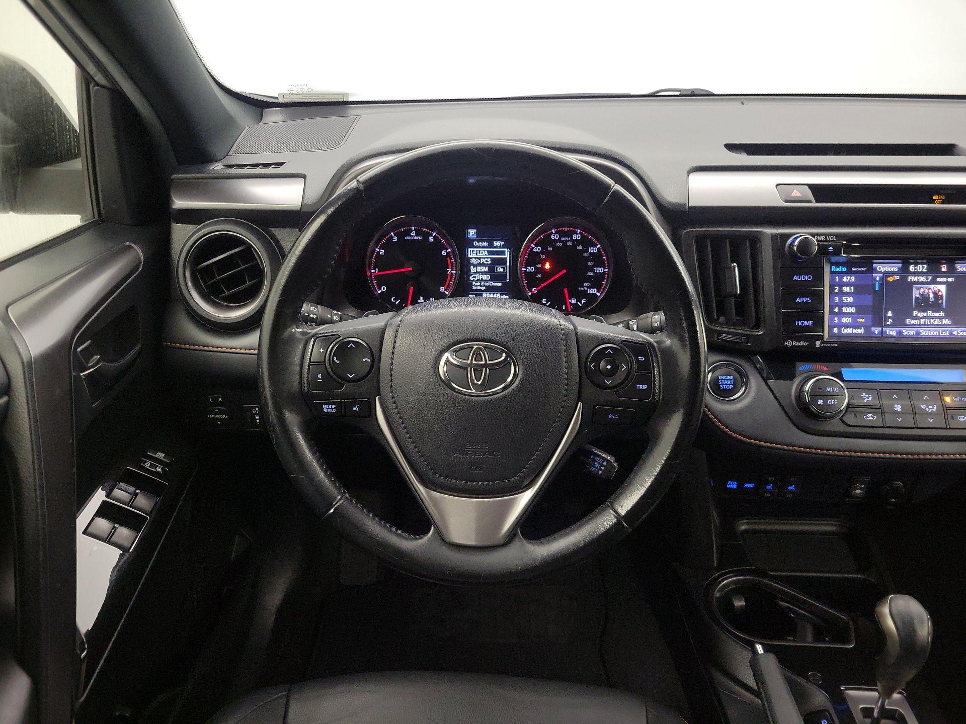 Thumbnail: 2018 Toyota RAV4 - 10