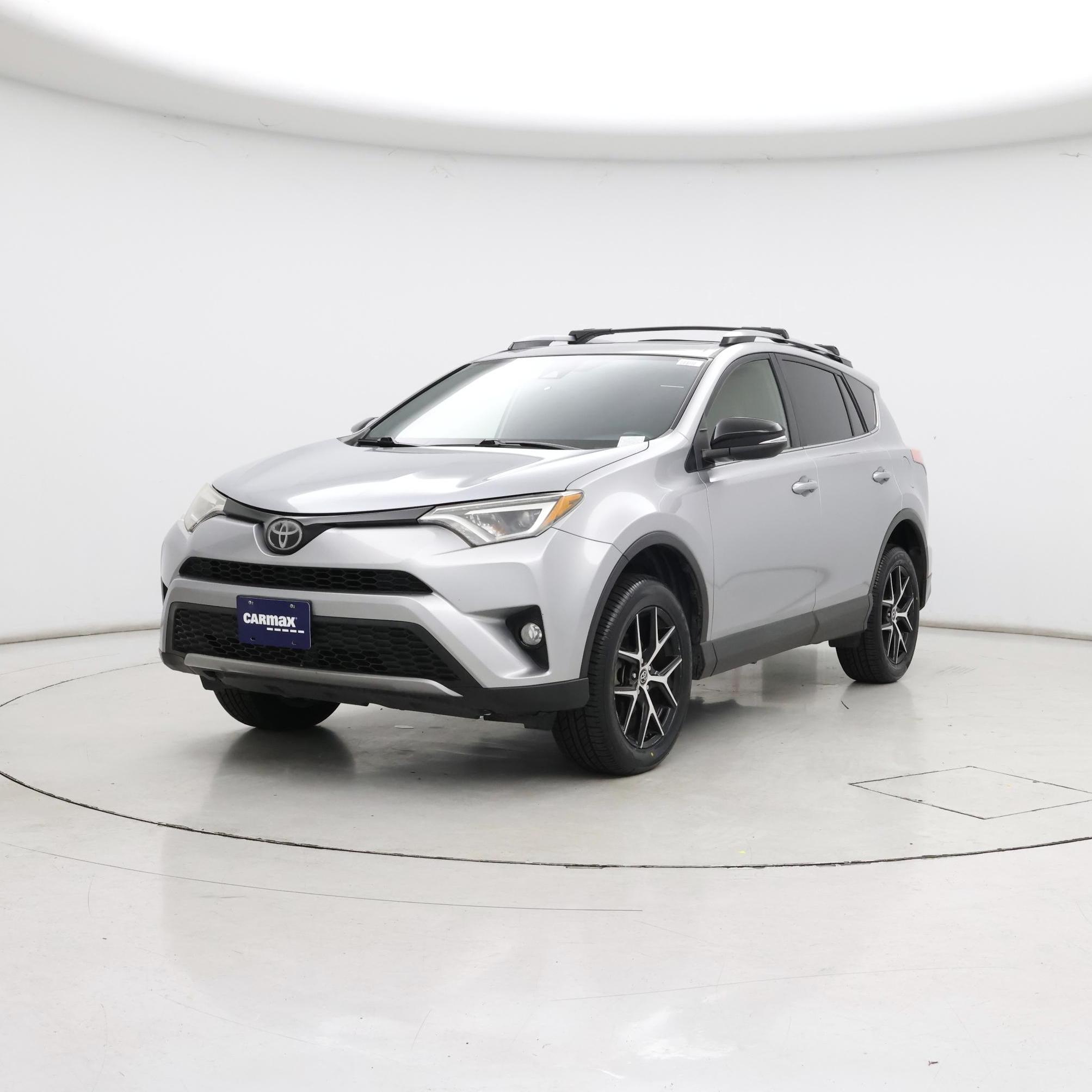 Thumbnail: 2018 Toyota RAV4 - 4