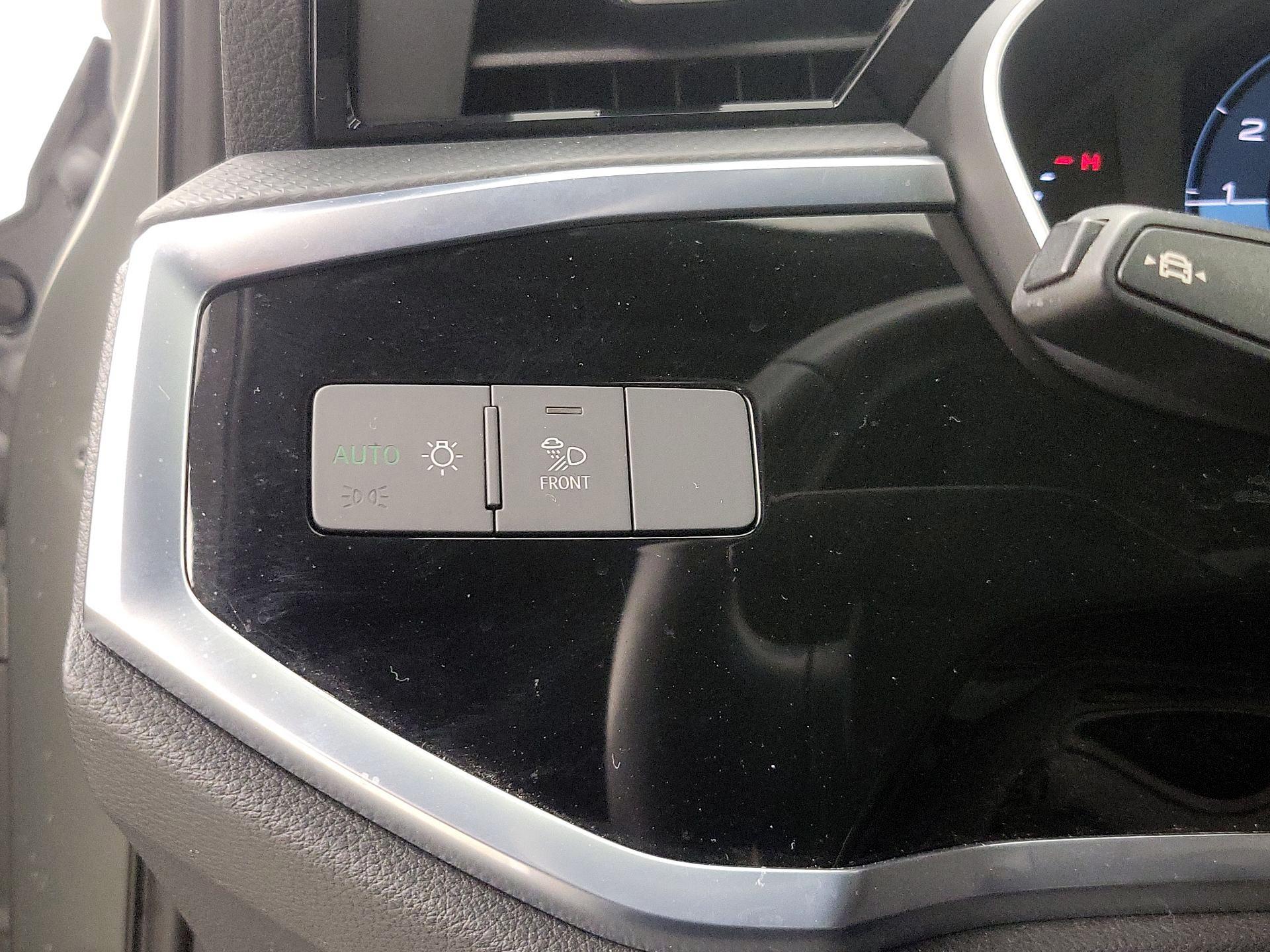 Thumbnail: 2022 Audi Q3 - 13