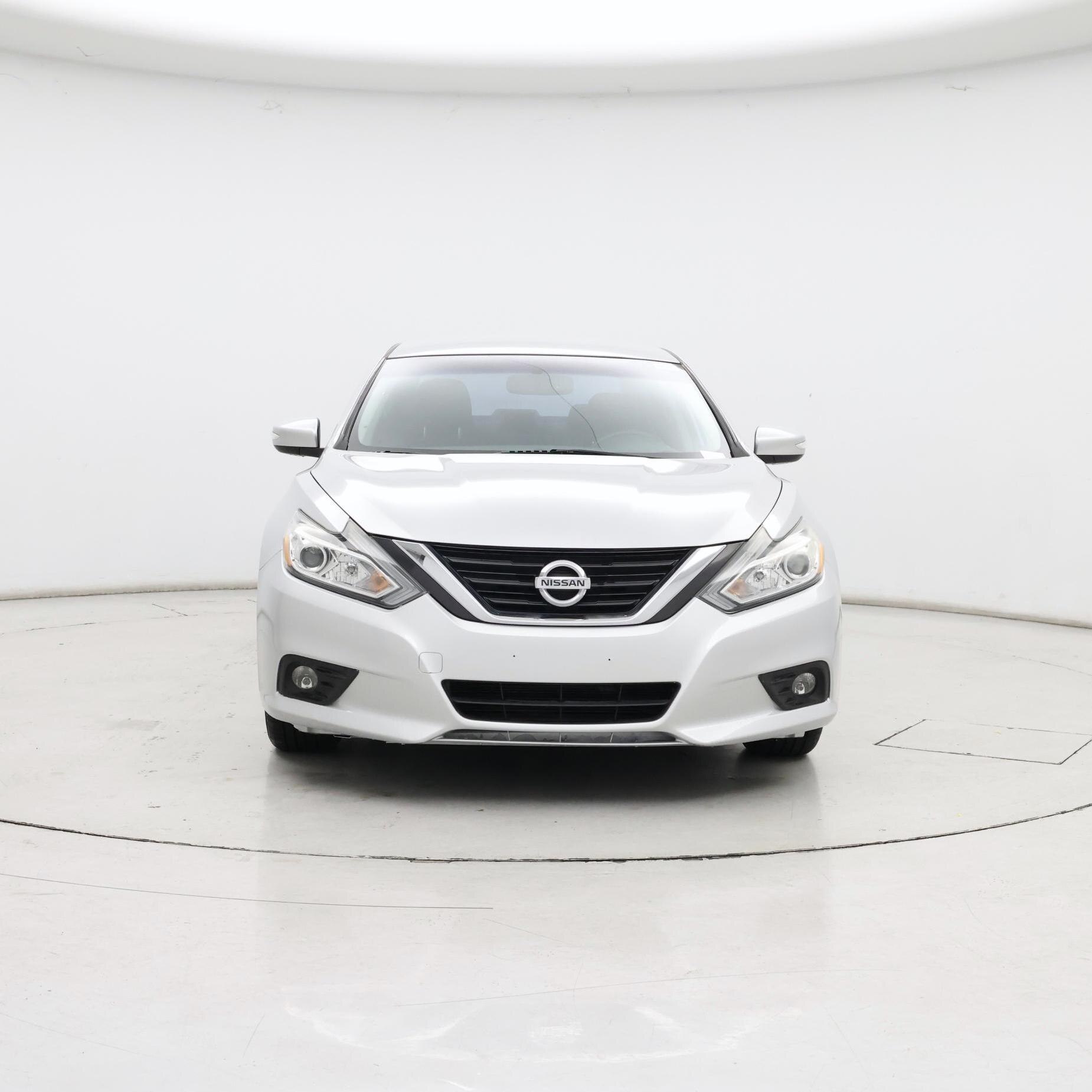 Thumbnail: 2018 Nissan Altima - 5