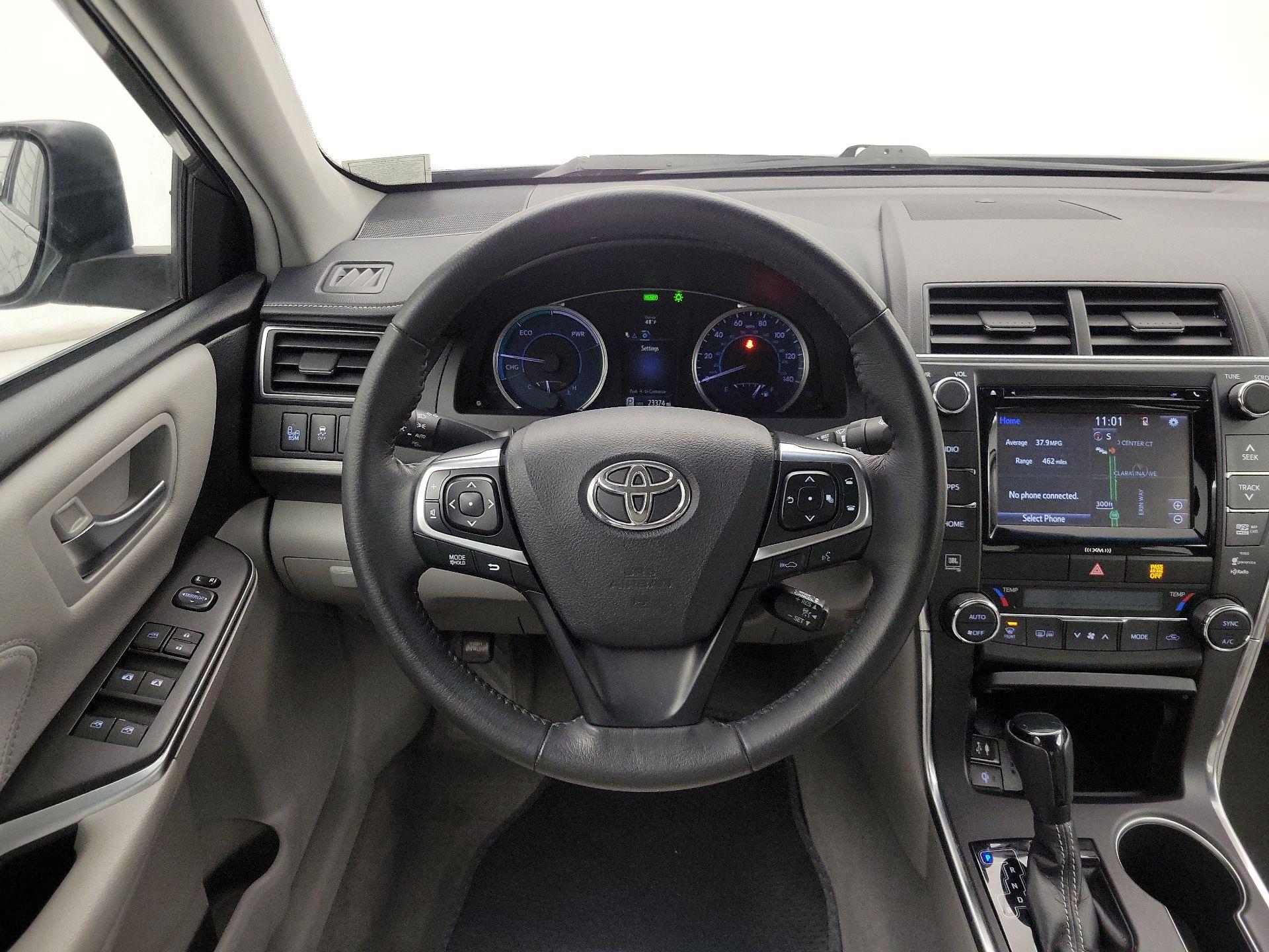 Thumbnail: 2017 Toyota Camry - 10