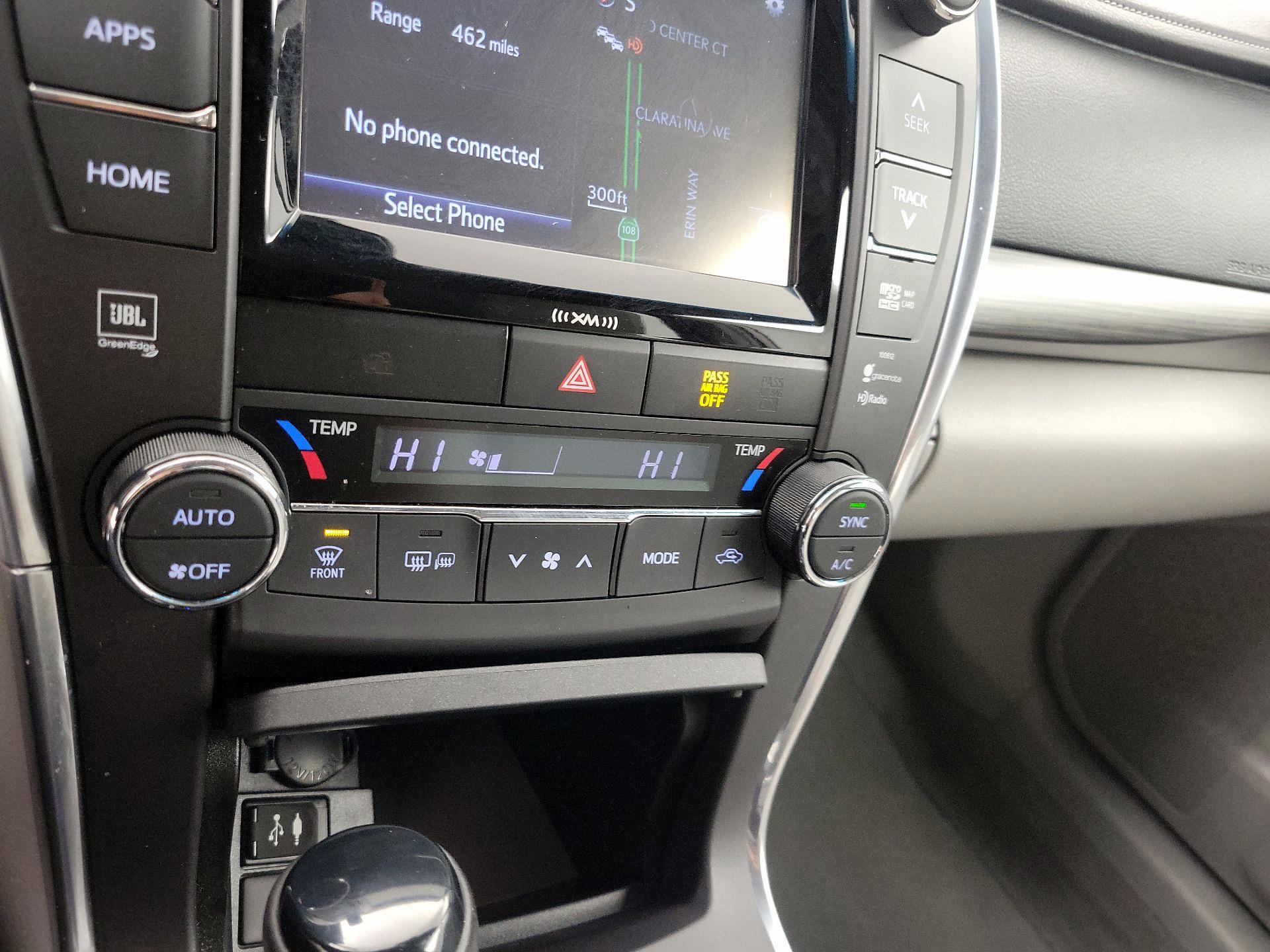 Thumbnail: 2017 Toyota Camry - 17