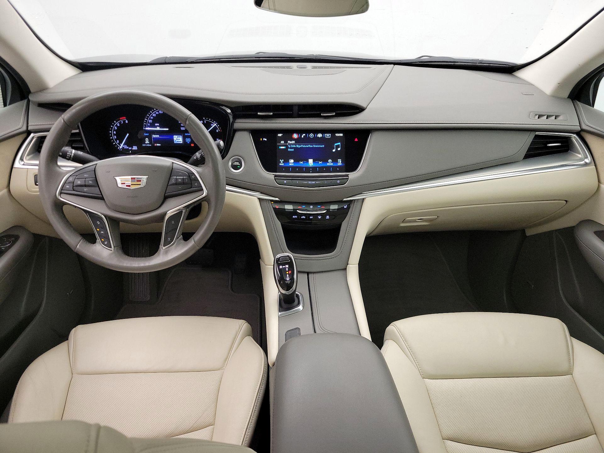 Thumbnail: 2019 Cadillac XT5 - 9