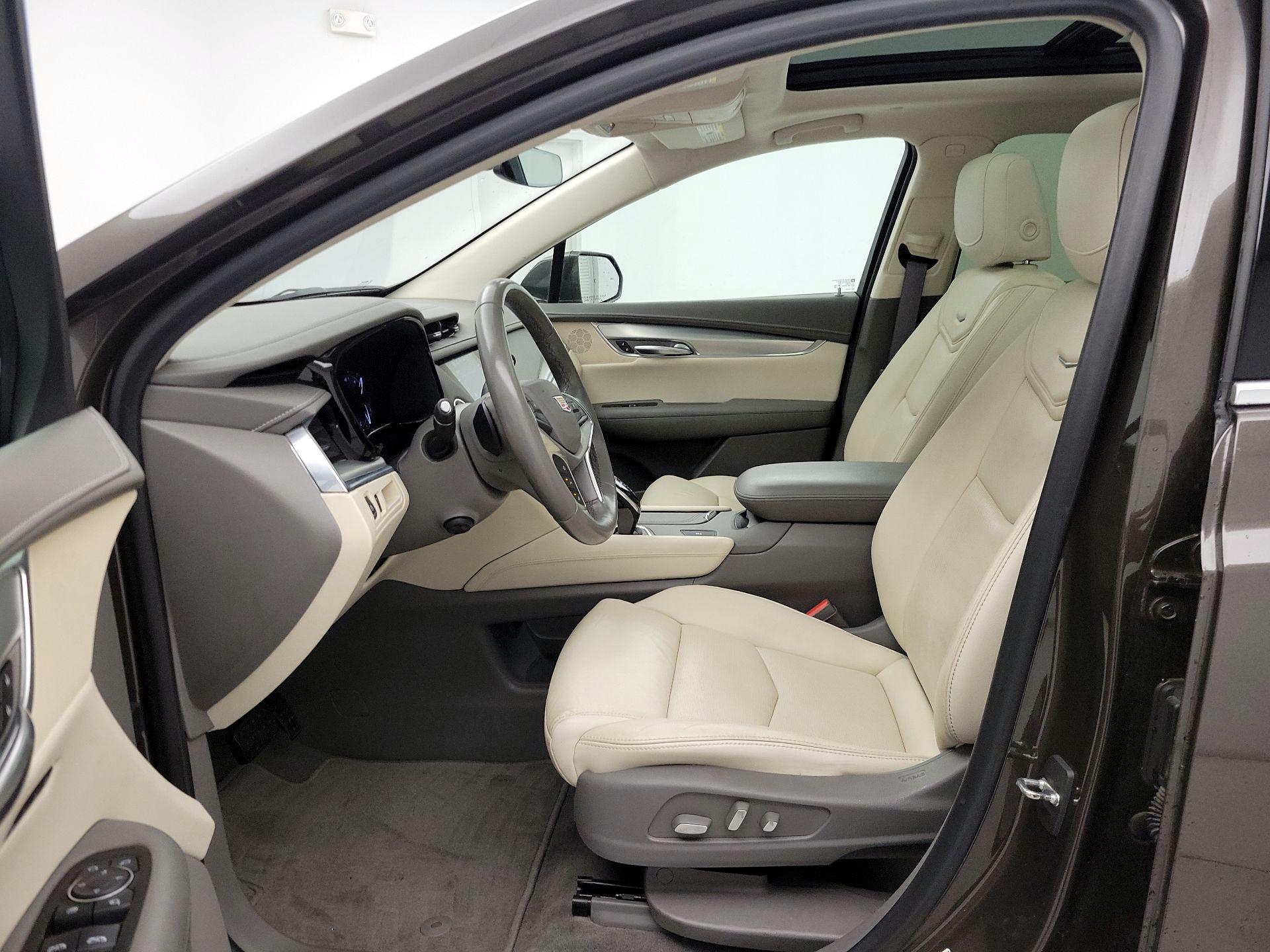 Thumbnail: 2019 Cadillac XT5 - 11