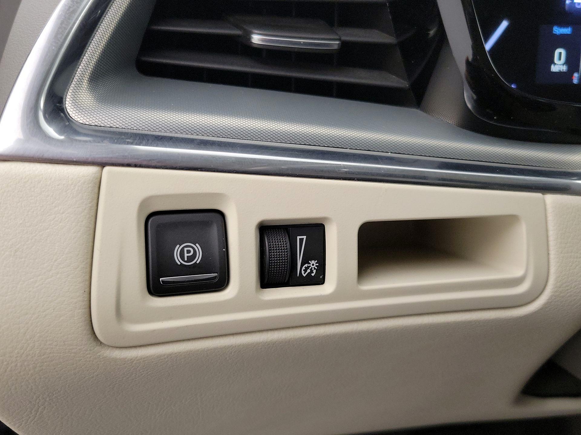 Thumbnail: 2019 Cadillac XT5 - 13