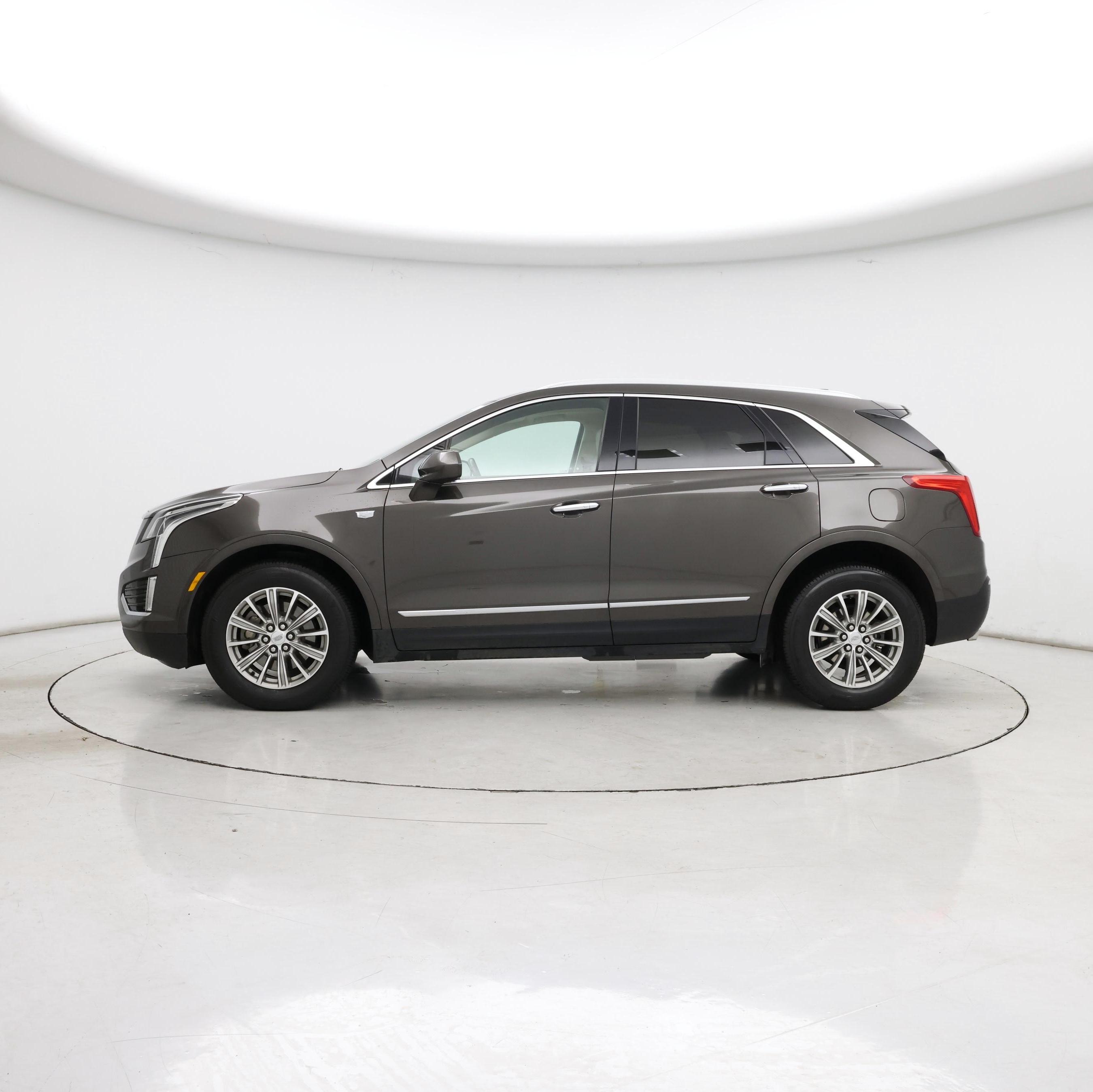 Thumbnail: 2019 Cadillac XT5 - 3