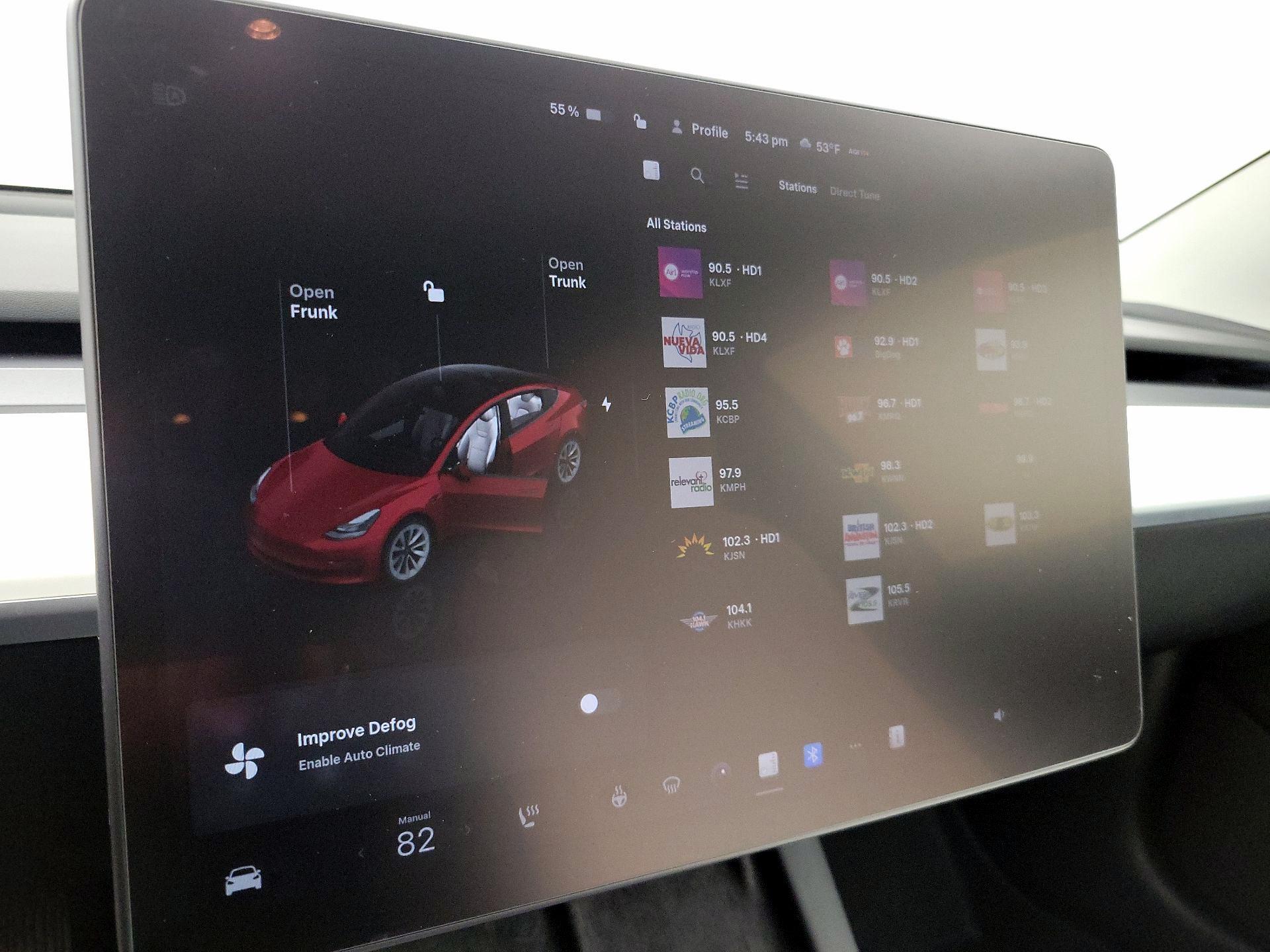 Thumbnail: 2023 Tesla Model 3 - 16