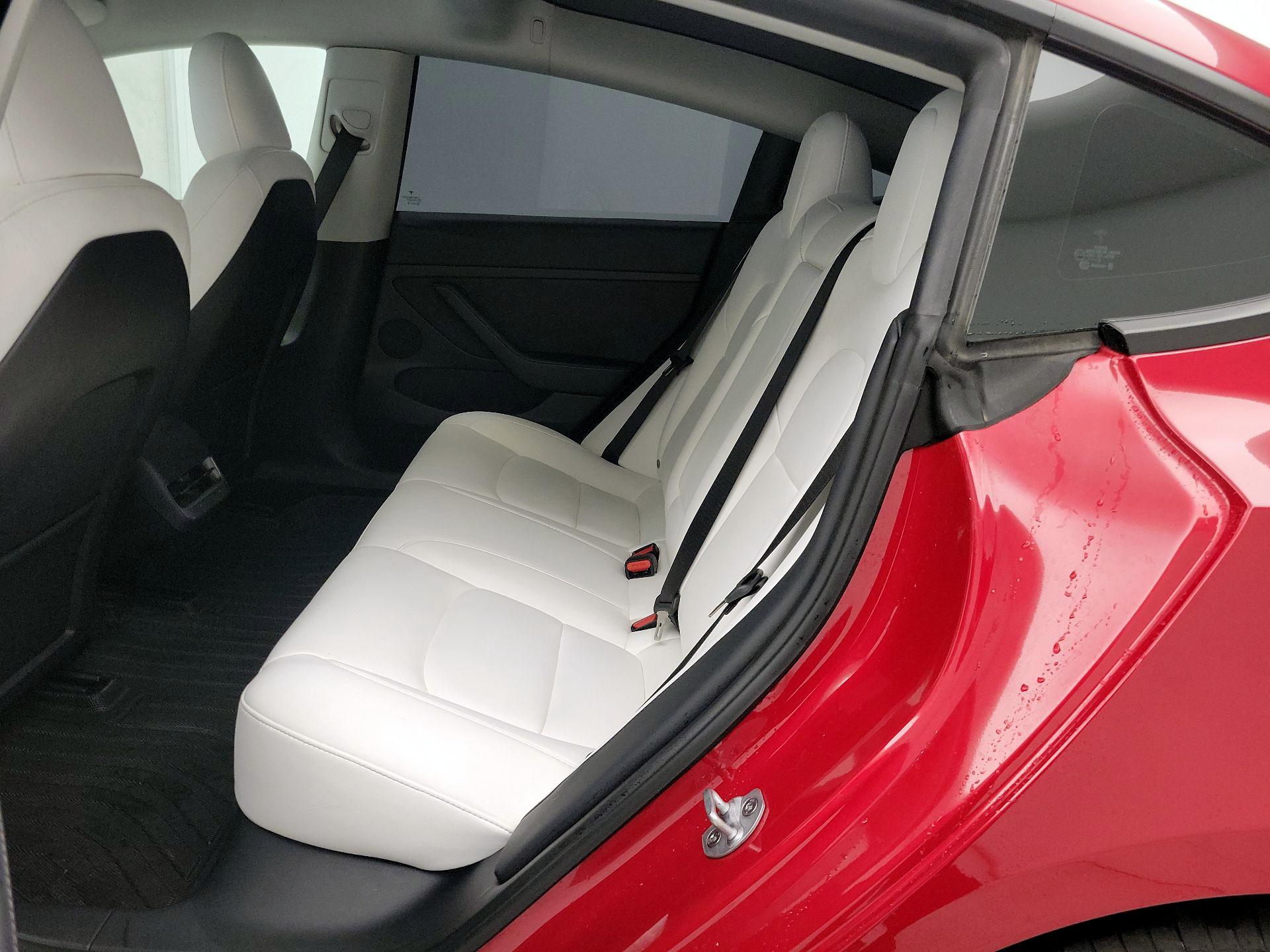 Thumbnail: 2023 Tesla Model 3 - 19