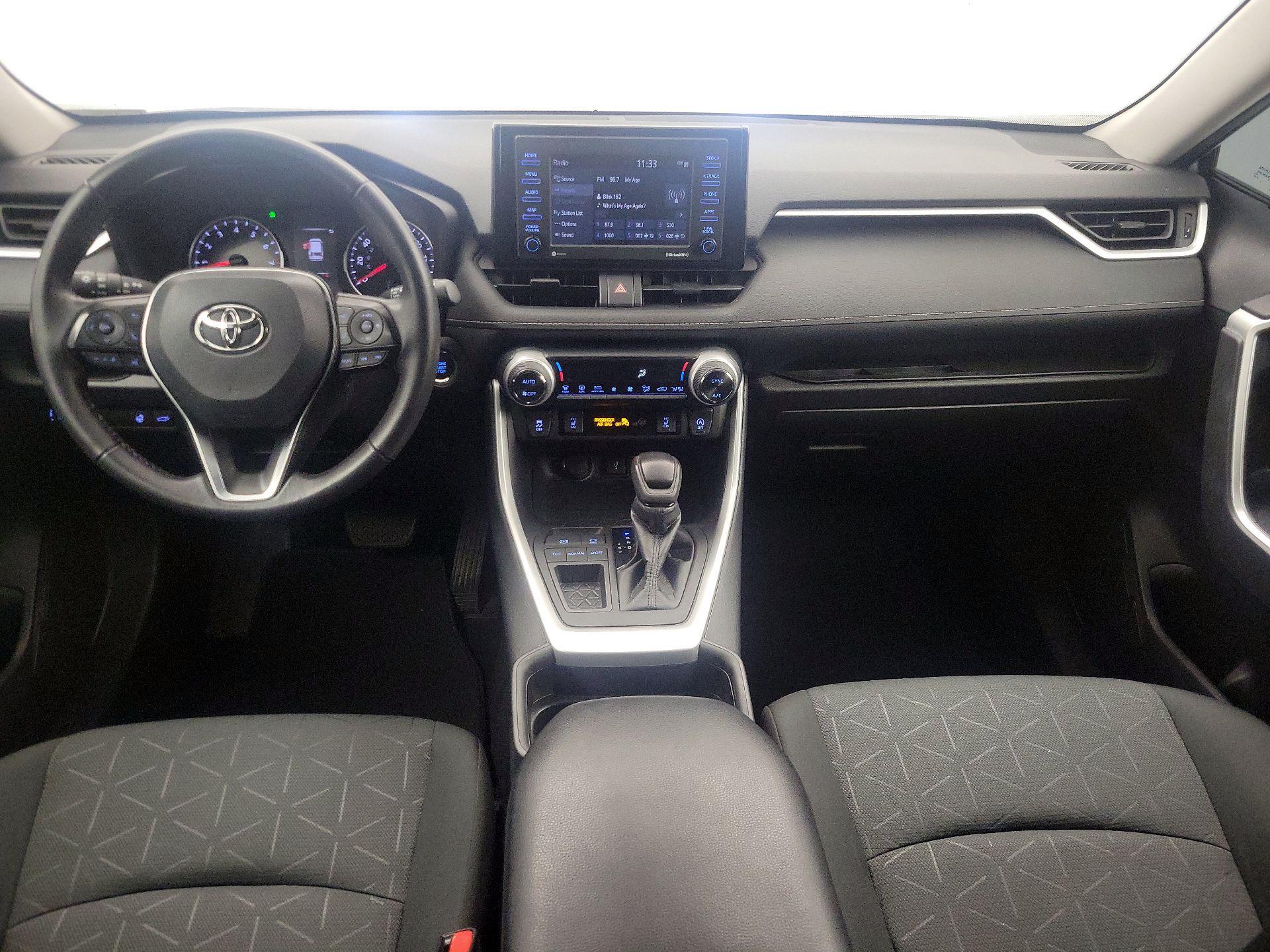 Thumbnail: 2021 Toyota RAV4 - 9