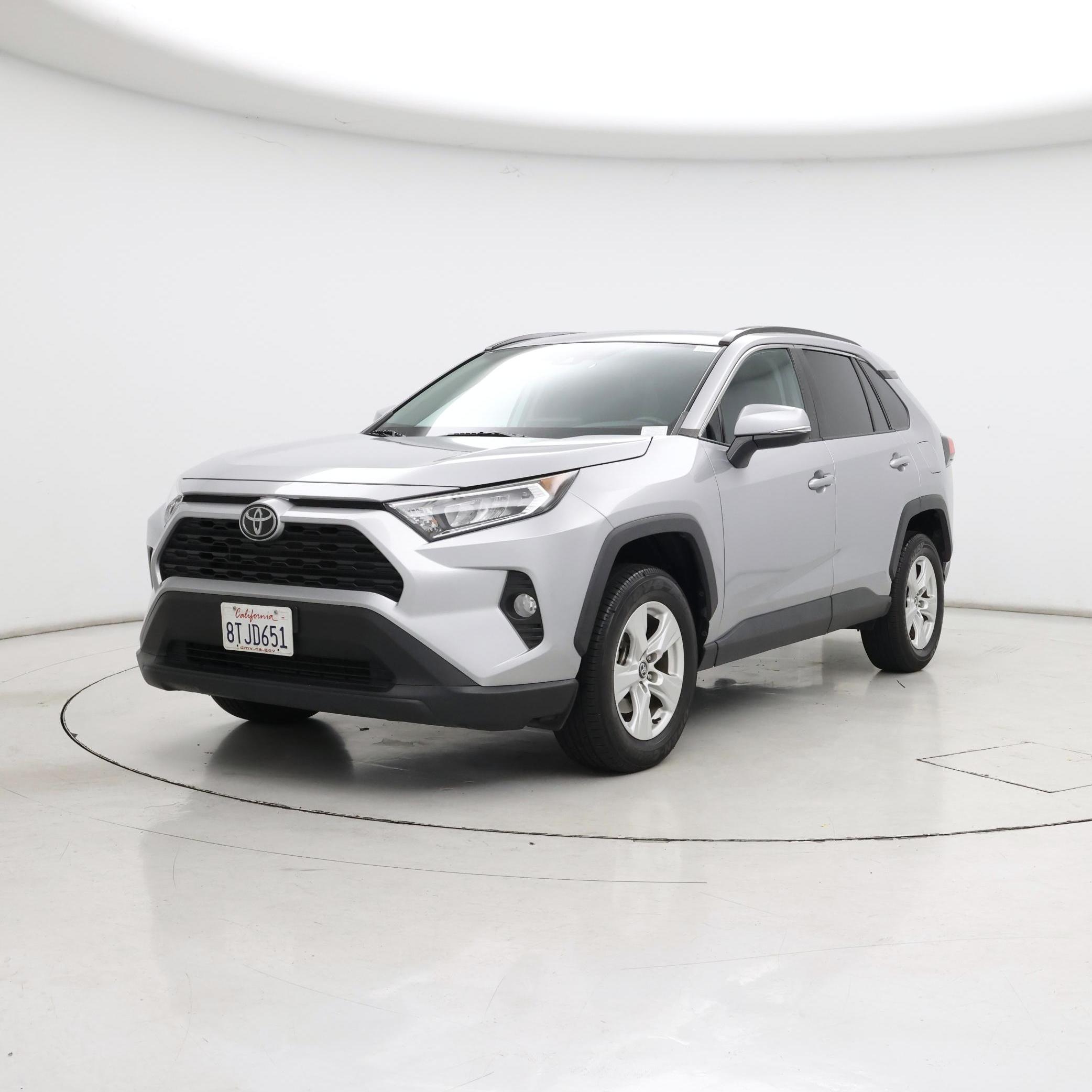 Thumbnail: 2021 Toyota RAV4 - 4