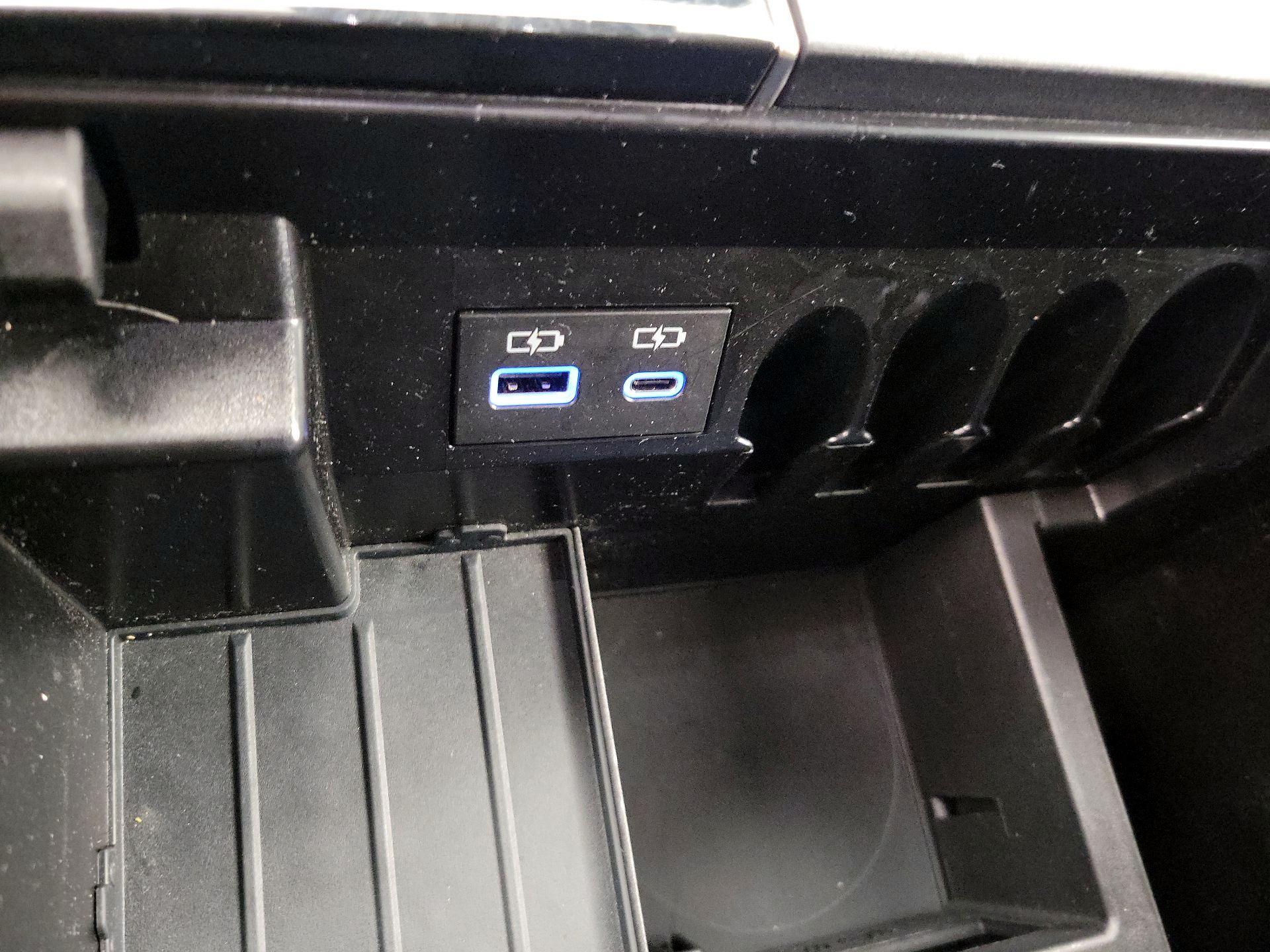 Thumbnail: 2023 Toyota Tundra - 18