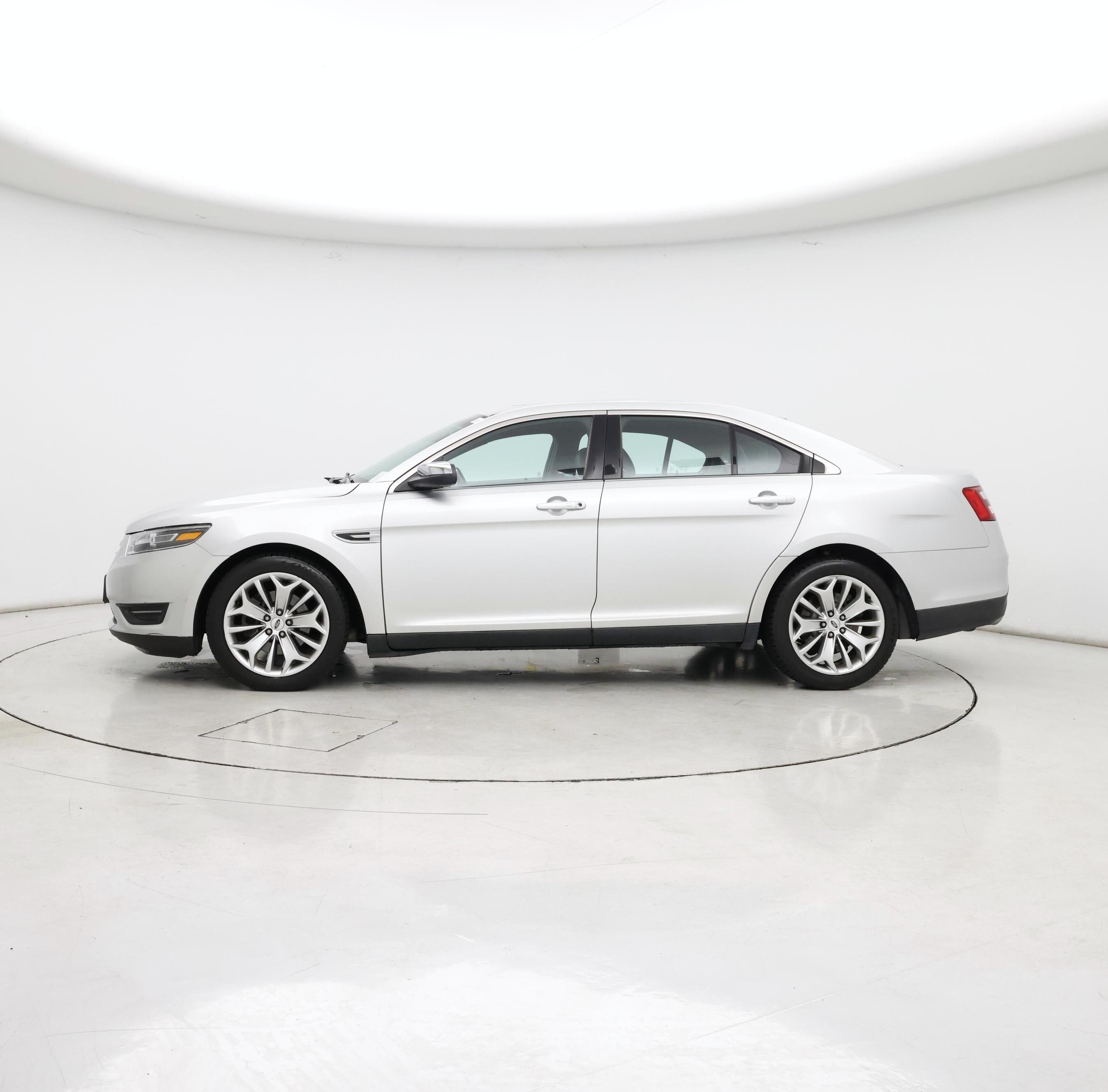 Thumbnail: 2017 Ford Taurus - 3