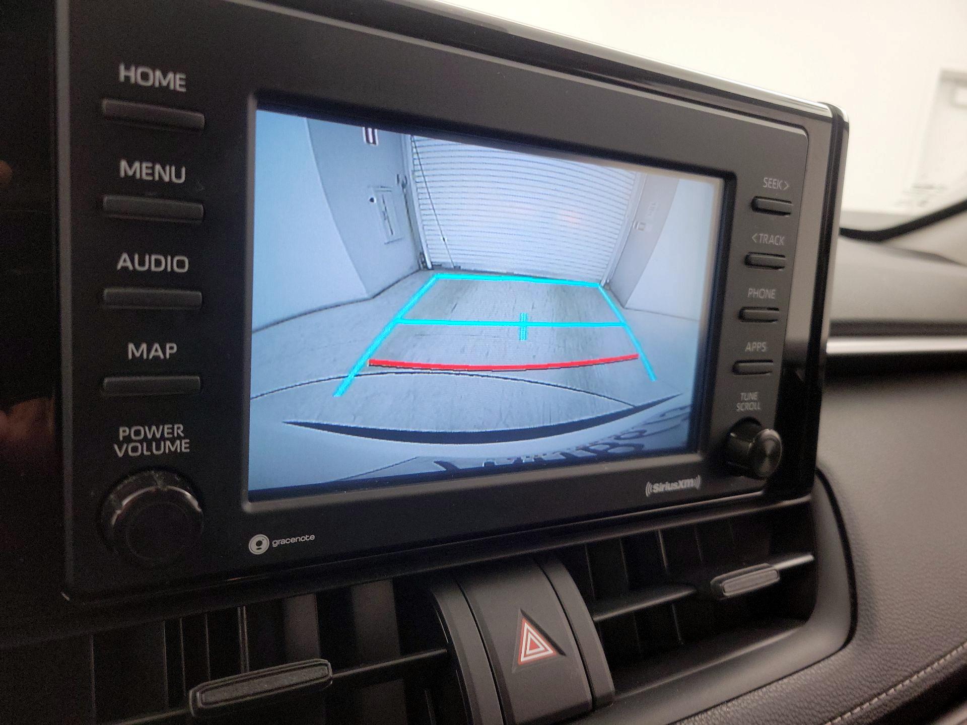 Thumbnail: 2021 Toyota RAV4 - 14