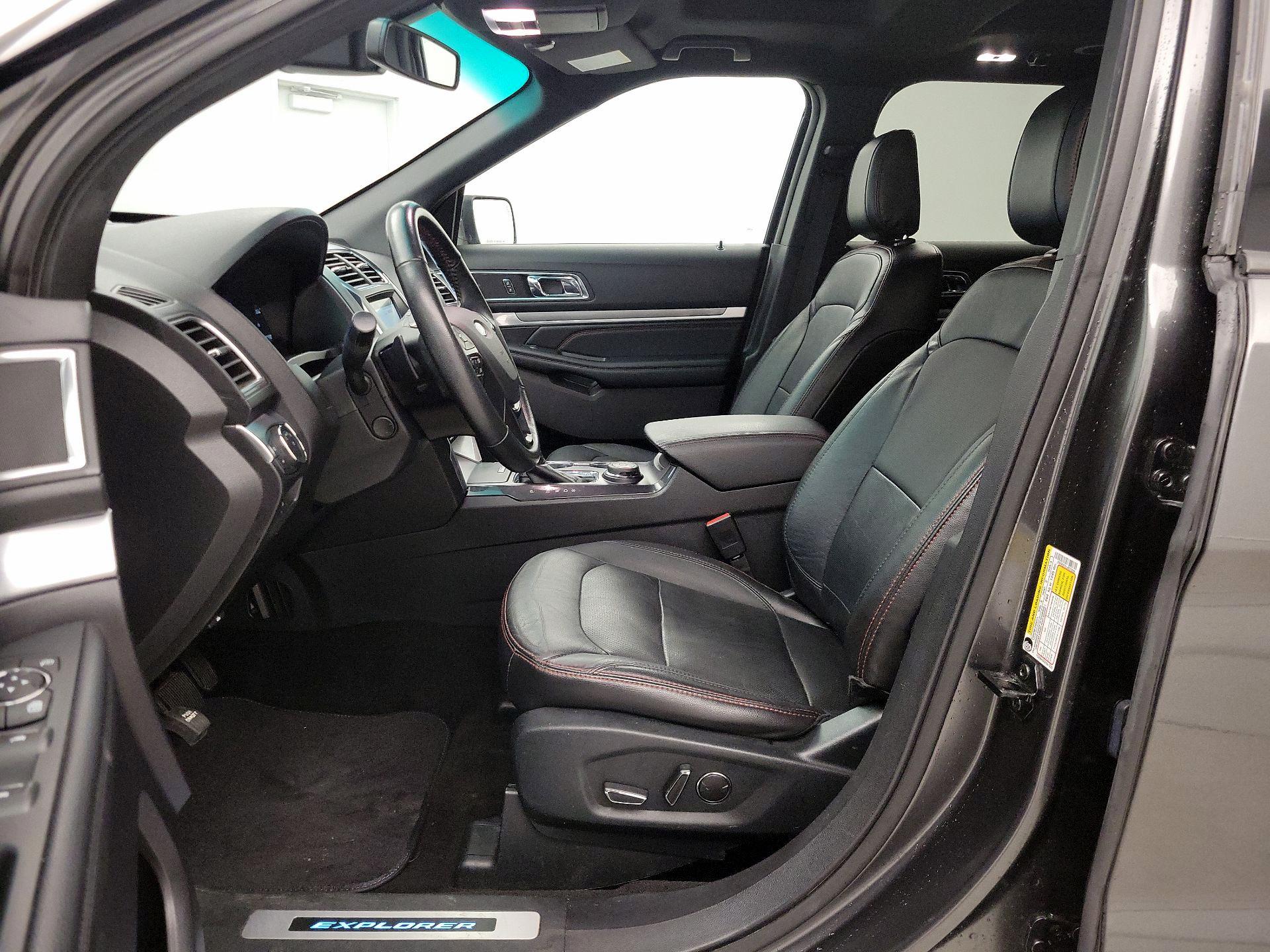 Thumbnail: 2018 Ford Explorer - 11