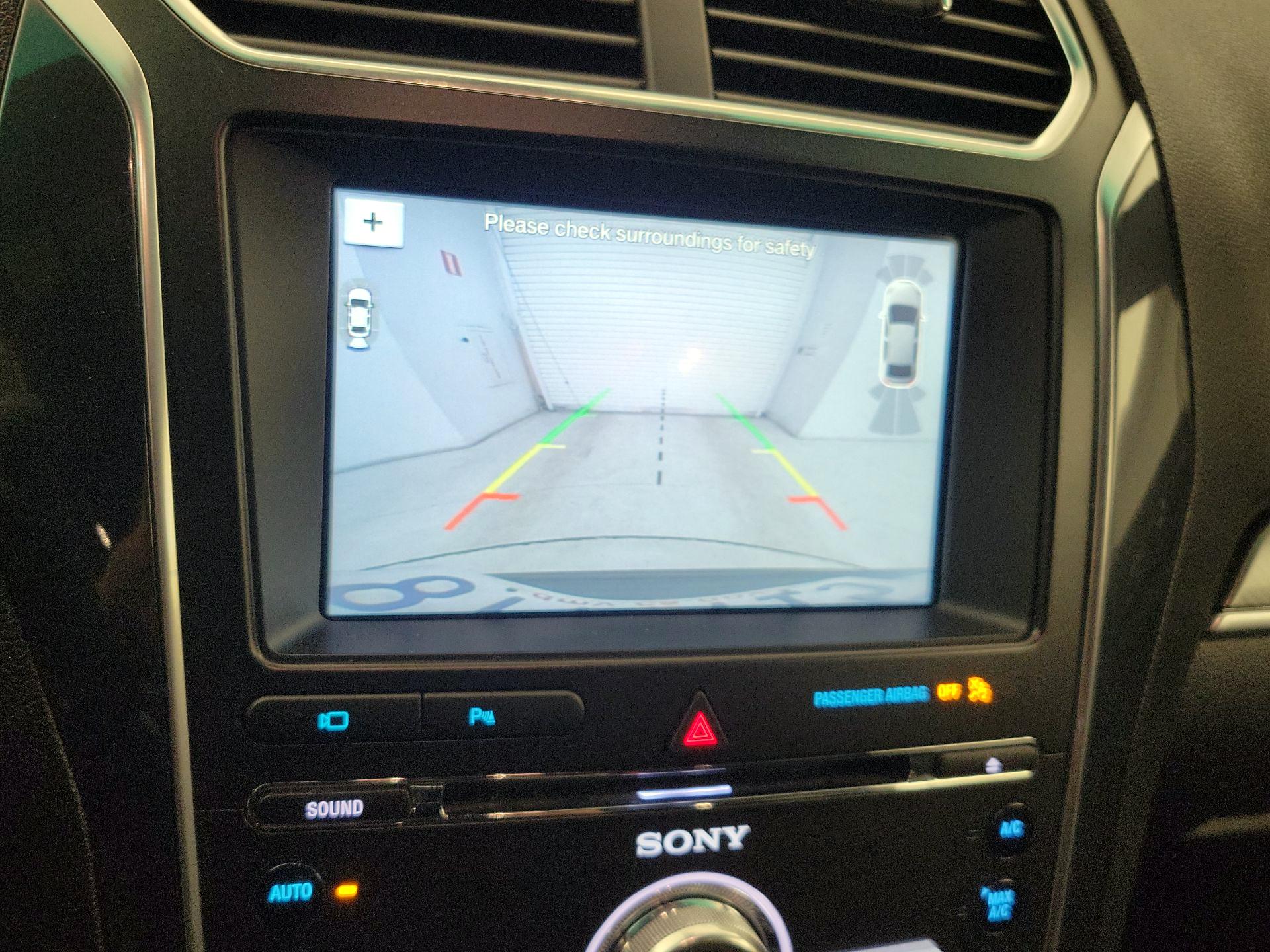 Thumbnail: 2018 Ford Explorer - 15