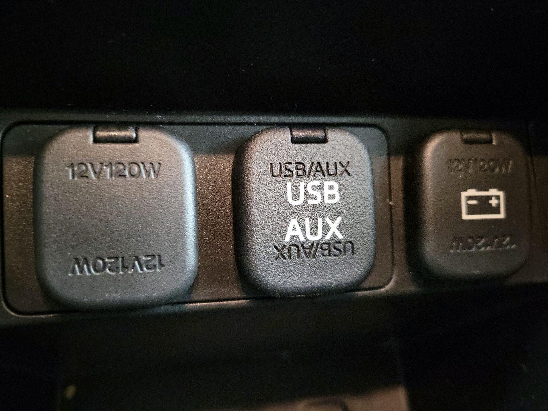 Thumbnail: 2014 Mazda Mazda3 - 17