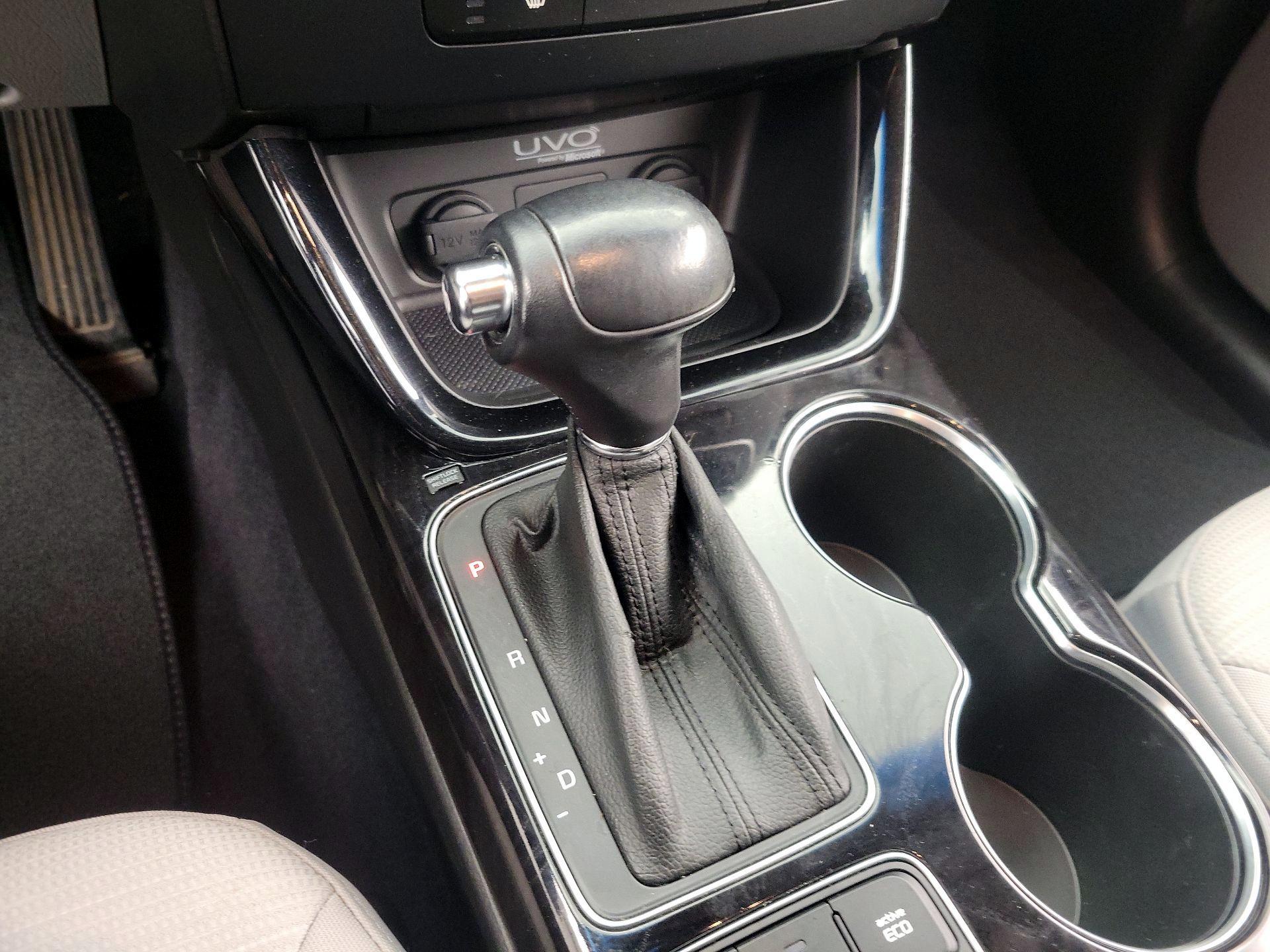 Thumbnail: 2014 Kia Sorento - 17