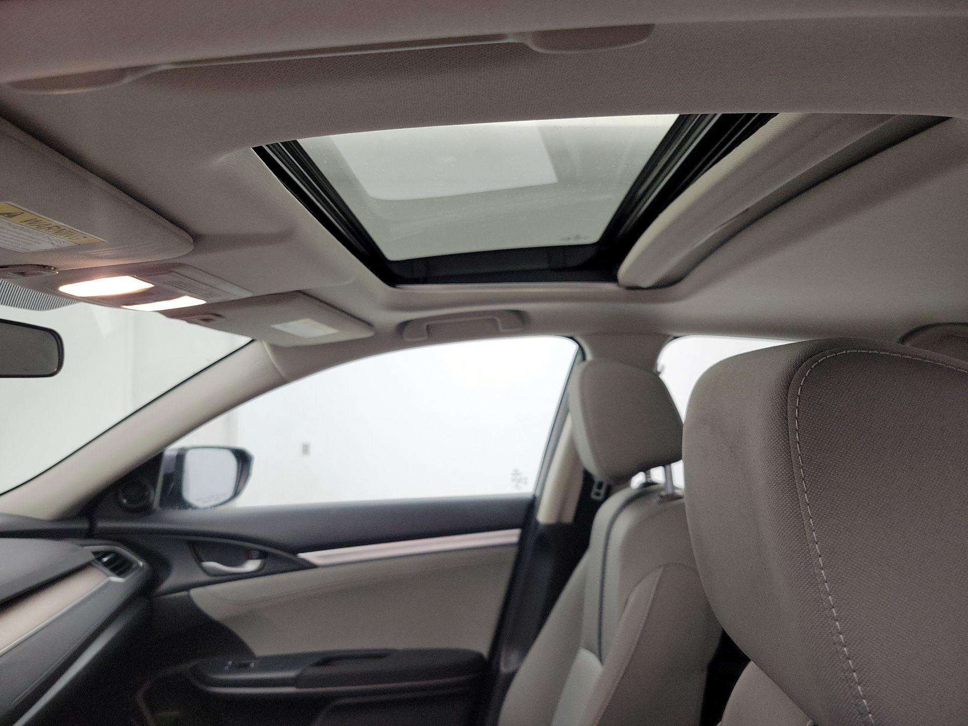 Thumbnail: 2016 Honda Civic - 19