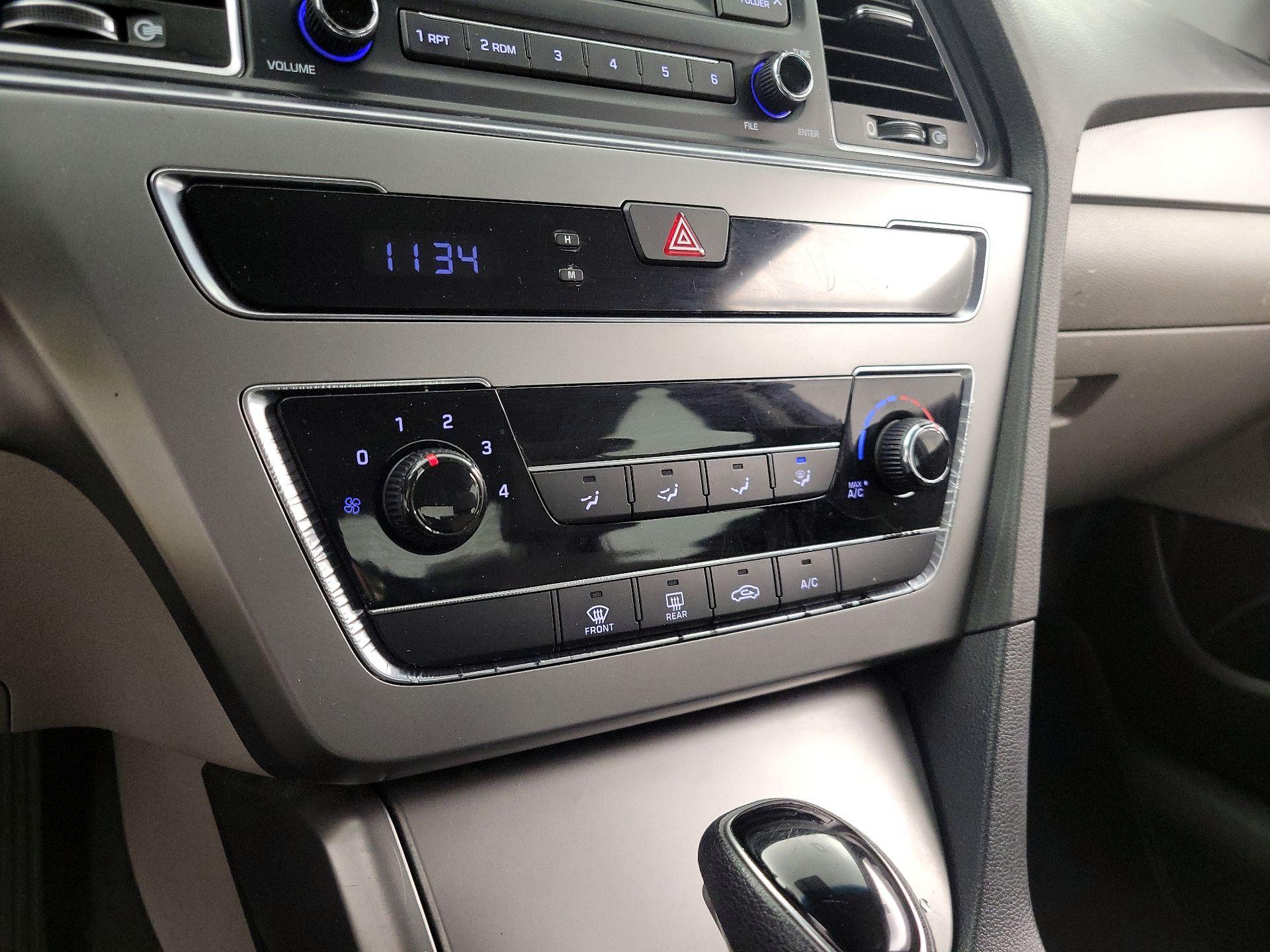 Thumbnail: 2017 Hyundai Sonata - 15