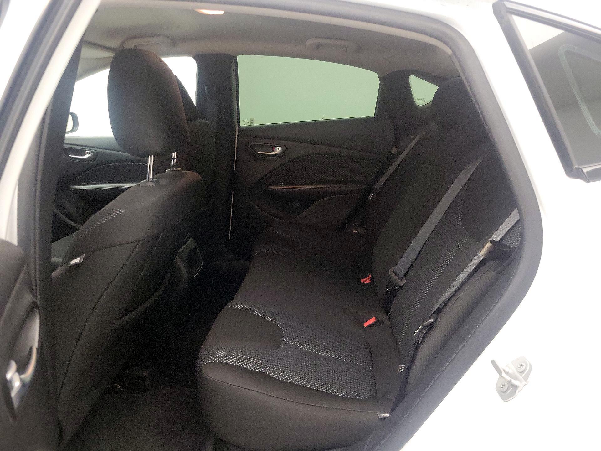 Thumbnail: 2016 Dodge Dart - 17