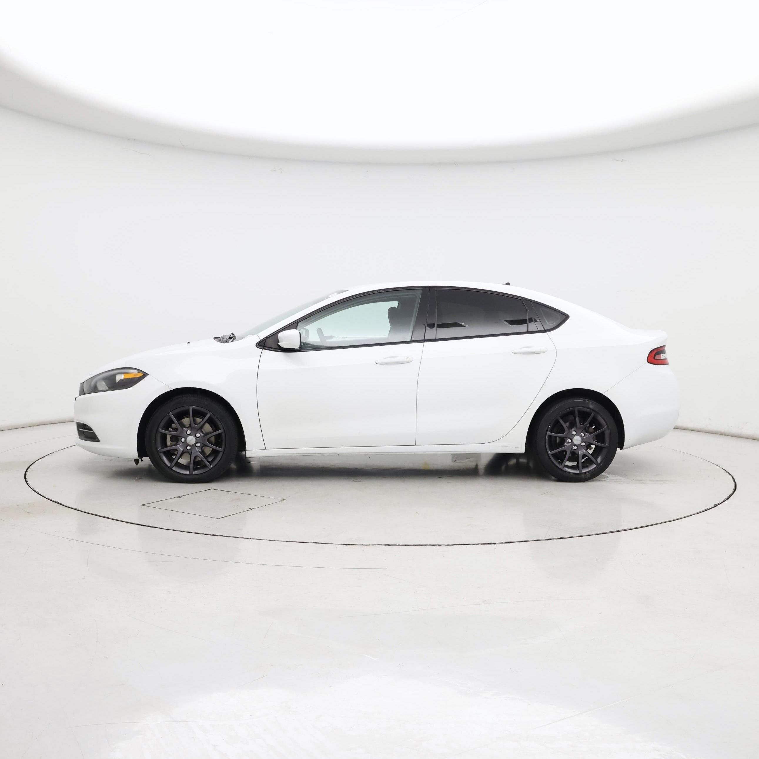 Thumbnail: 2016 Dodge Dart - 3