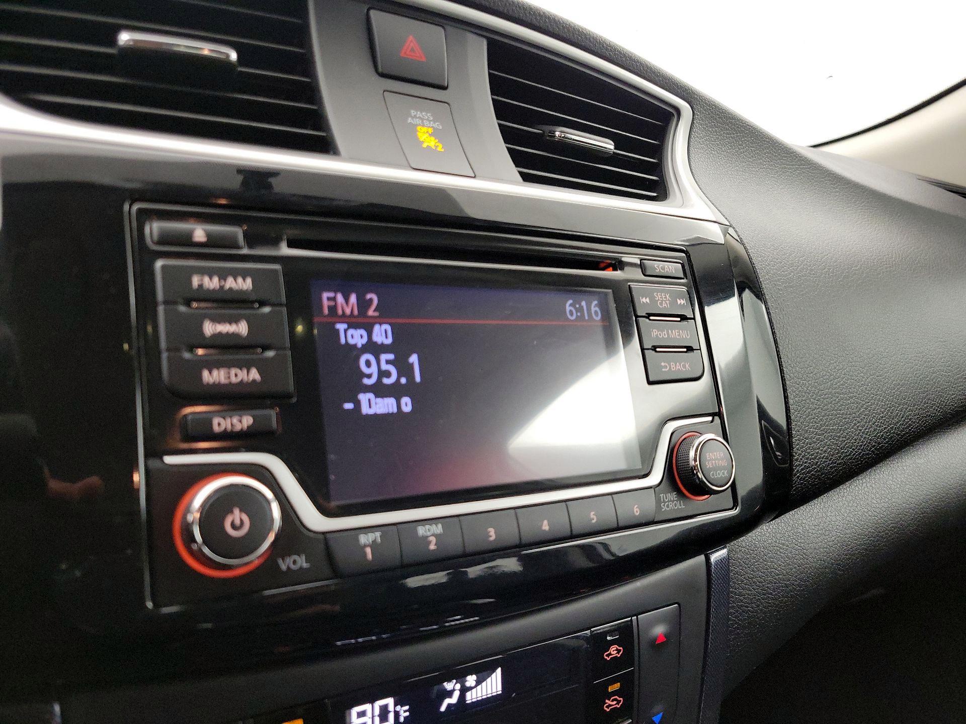 Thumbnail: 2018 Nissan Sentra - 15