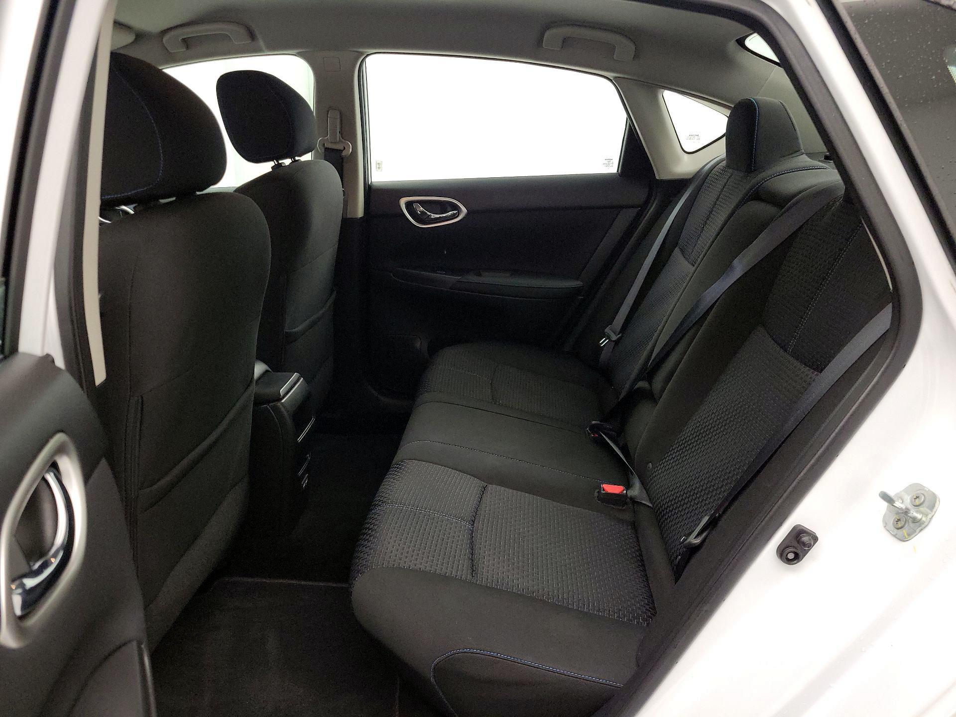 Thumbnail: 2018 Nissan Sentra - 18