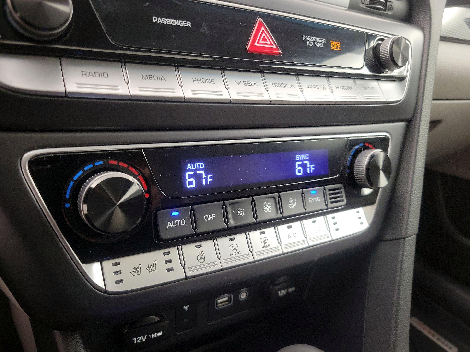 Thumbnail: 2019 Hyundai Sonata - 16