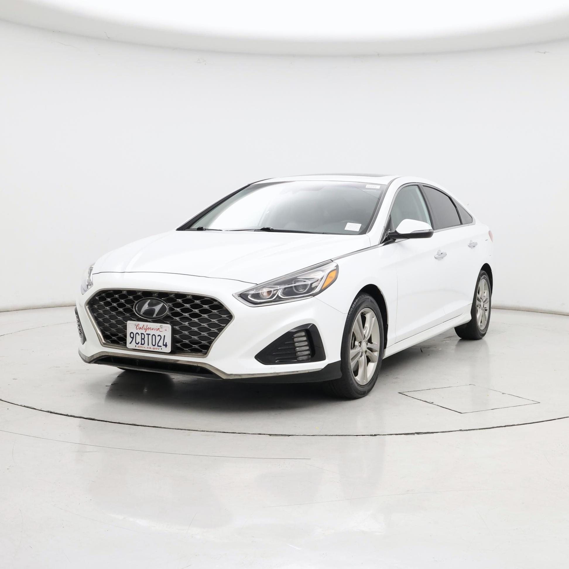 Thumbnail: 2019 Hyundai Sonata - 4