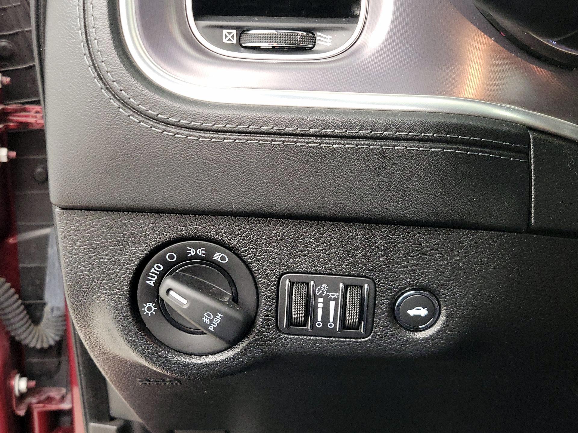 Thumbnail: 2021 Dodge Charger - 13