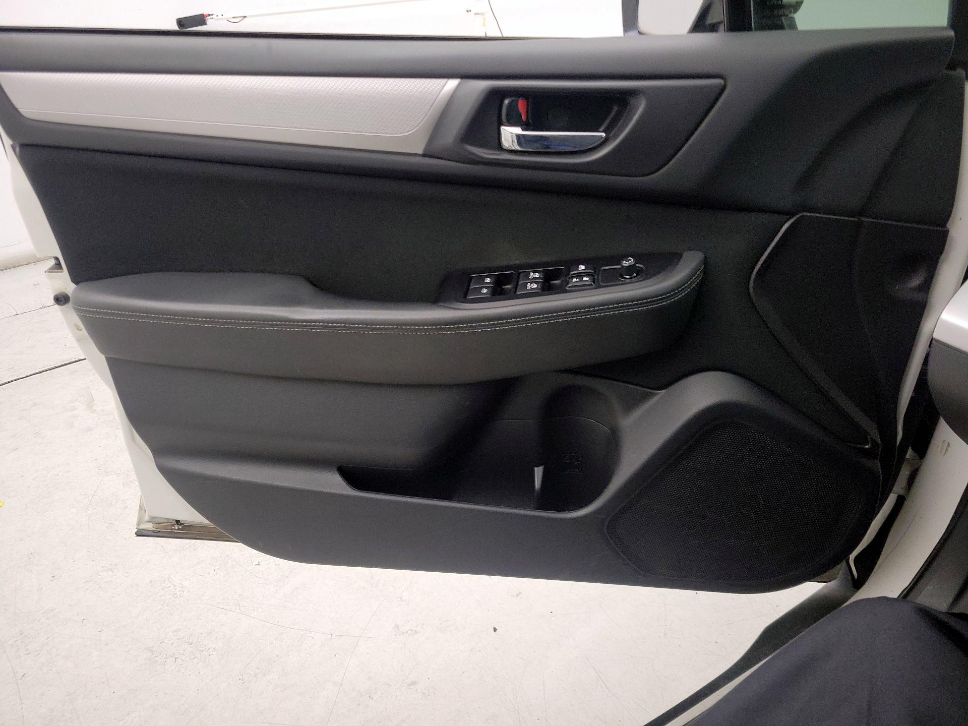 Thumbnail: 2017 Subaru Outback - 12