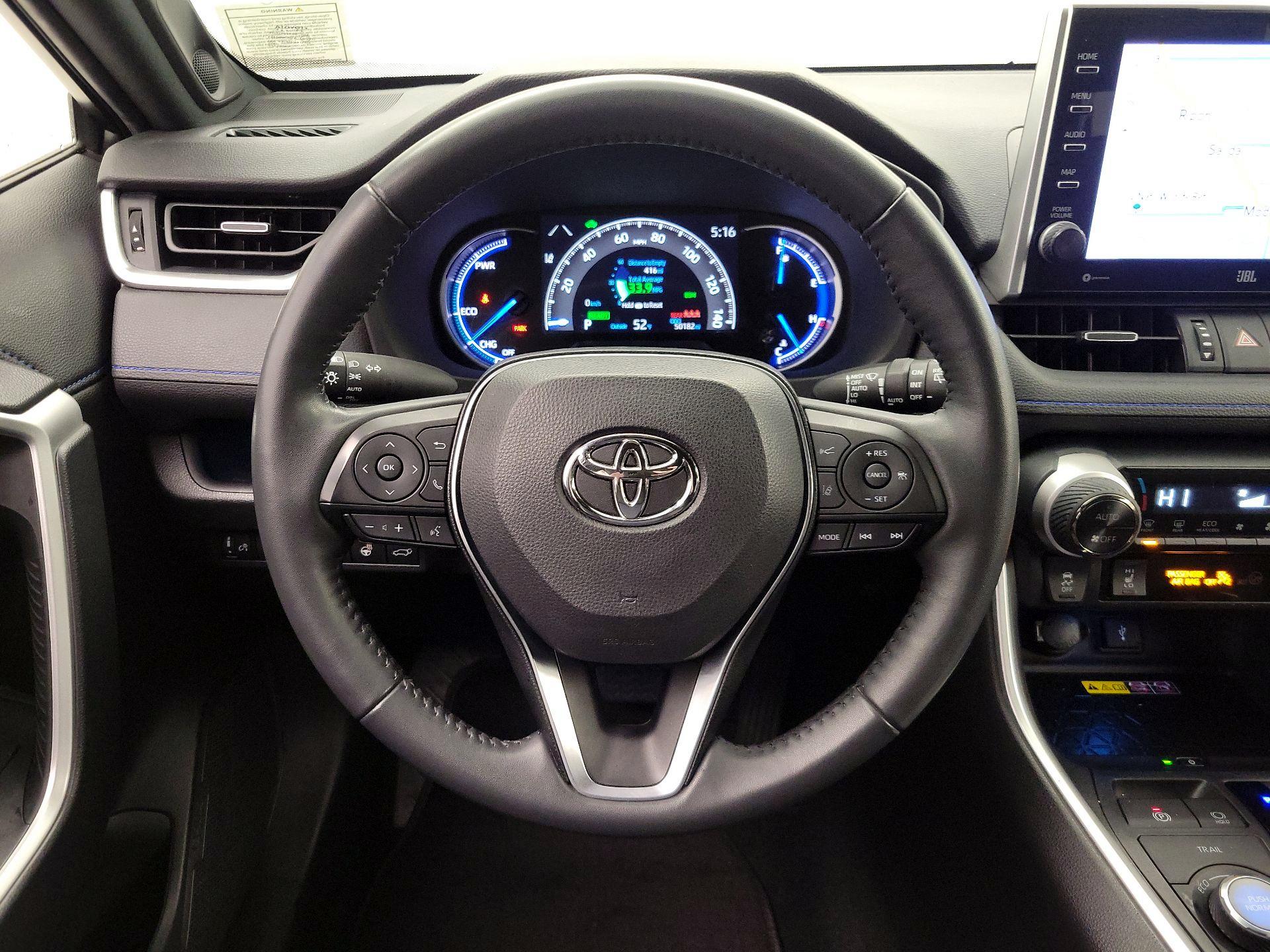 Thumbnail: 2022 Toyota RAV4 - 10