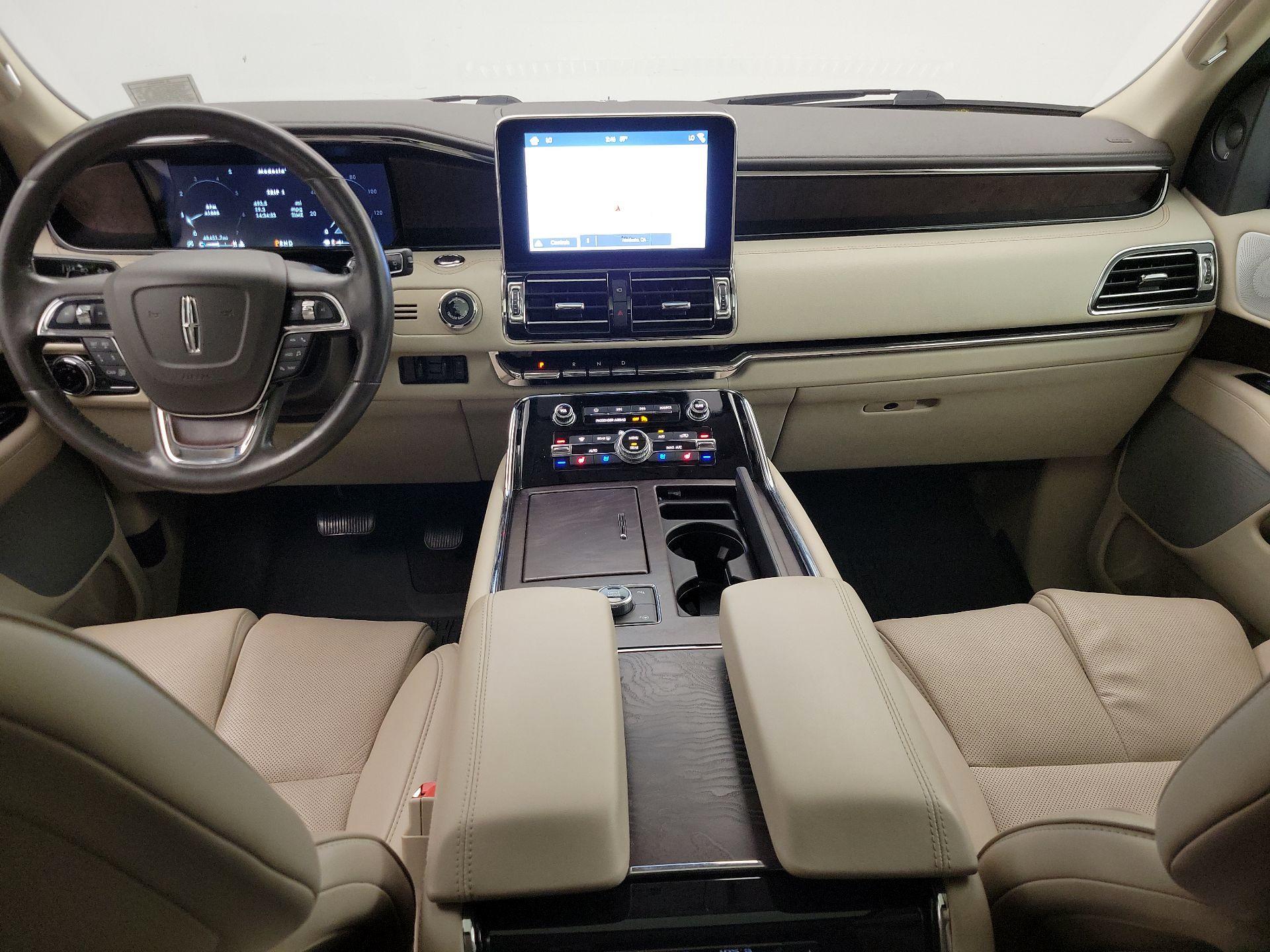 Thumbnail: 2019 Lincoln Navigator - 9