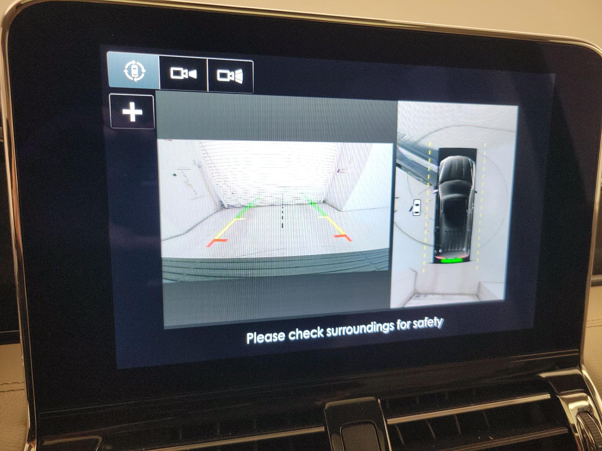 Thumbnail: 2019 Lincoln Navigator - 15