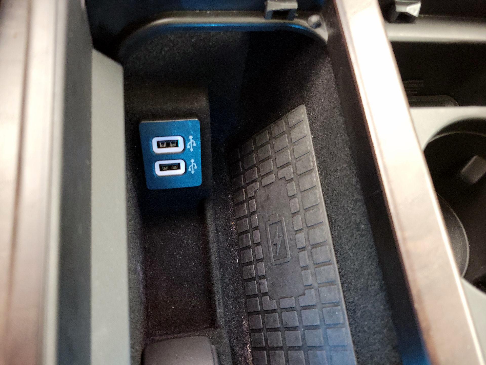 Thumbnail: 2019 Lincoln Navigator - 19