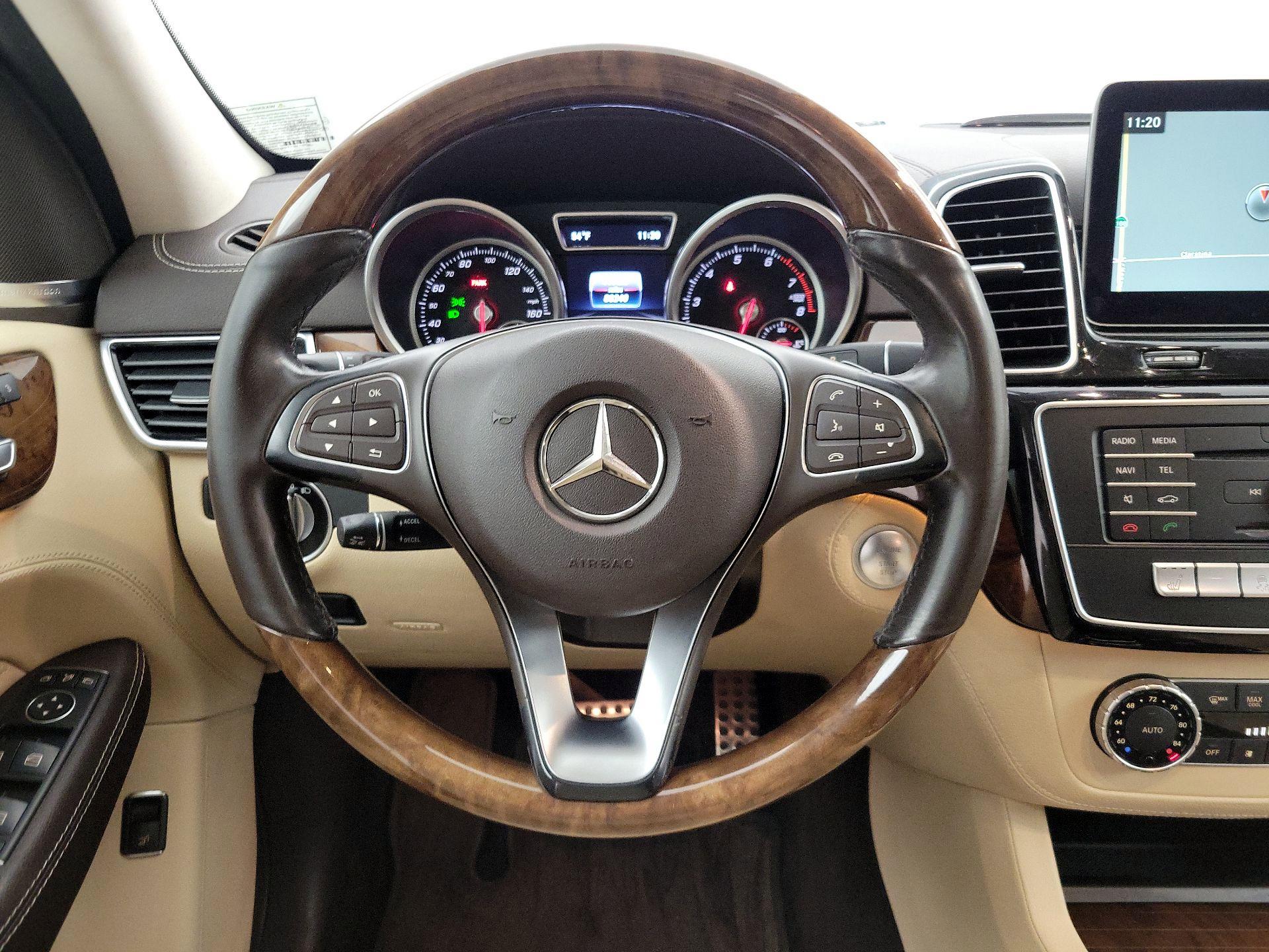 Thumbnail: 2016 Mercedes-Benz GLE - 10