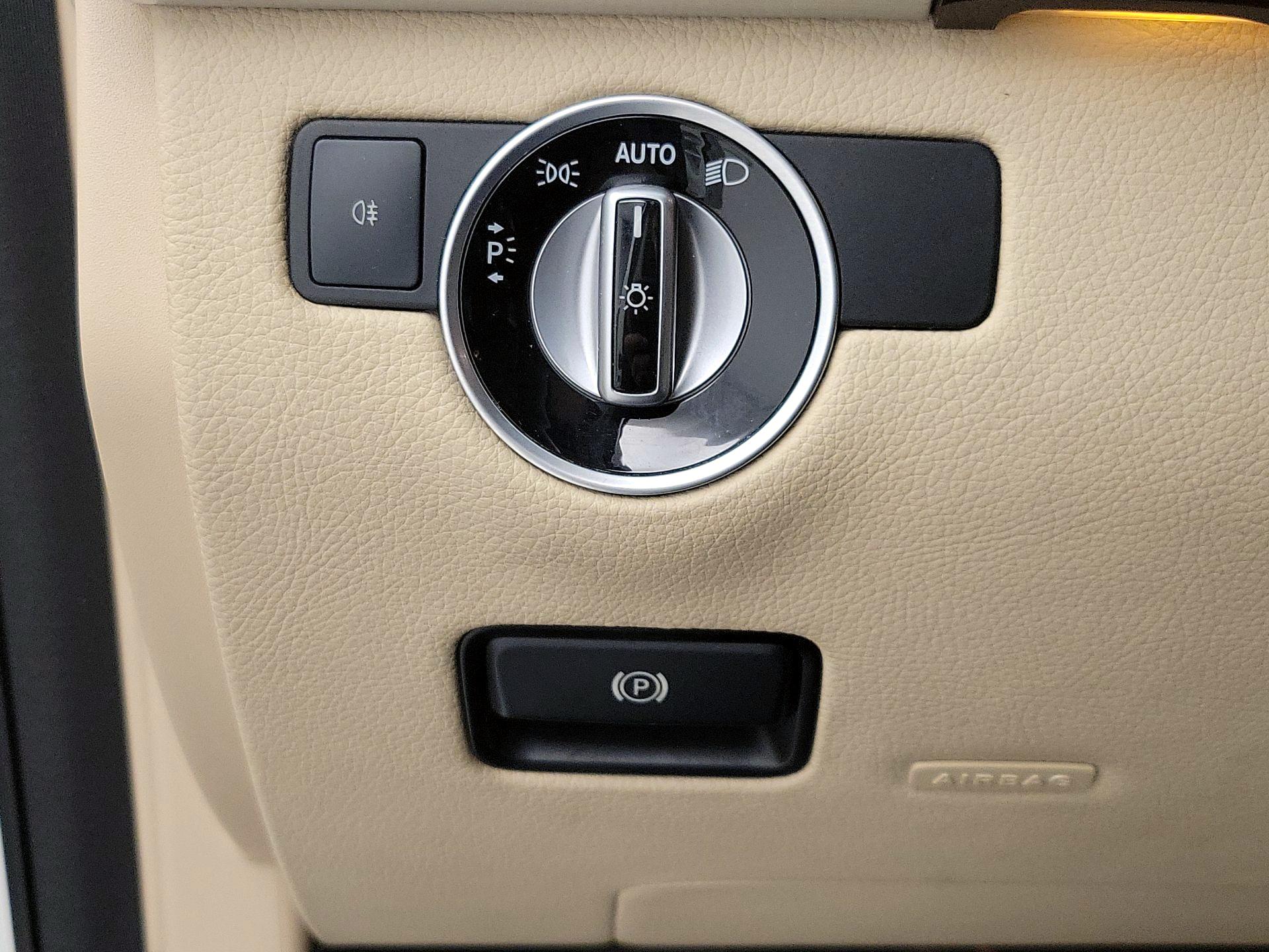 Thumbnail: 2016 Mercedes-Benz GLE - 13