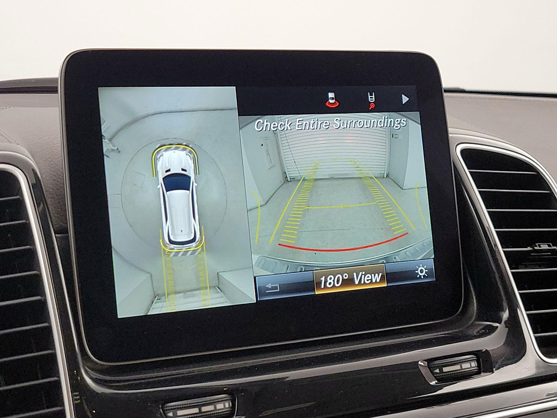 Thumbnail: 2016 Mercedes-Benz GLE - 15