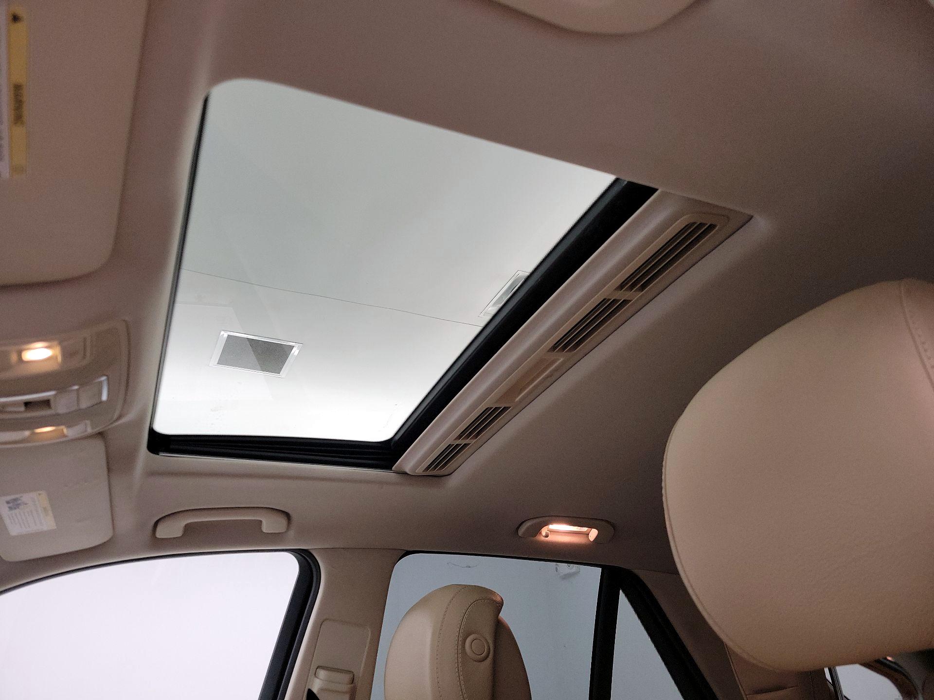 Thumbnail: 2016 Mercedes-Benz GLE - 20